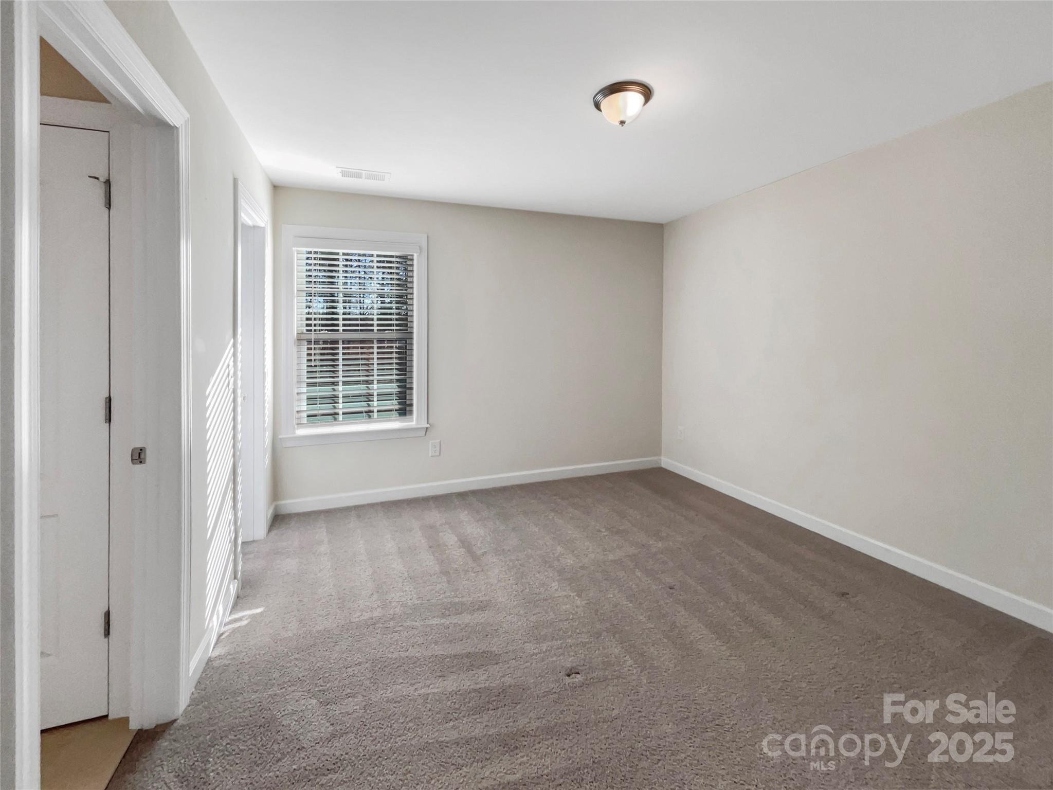 15827 Arabian Mews Lane