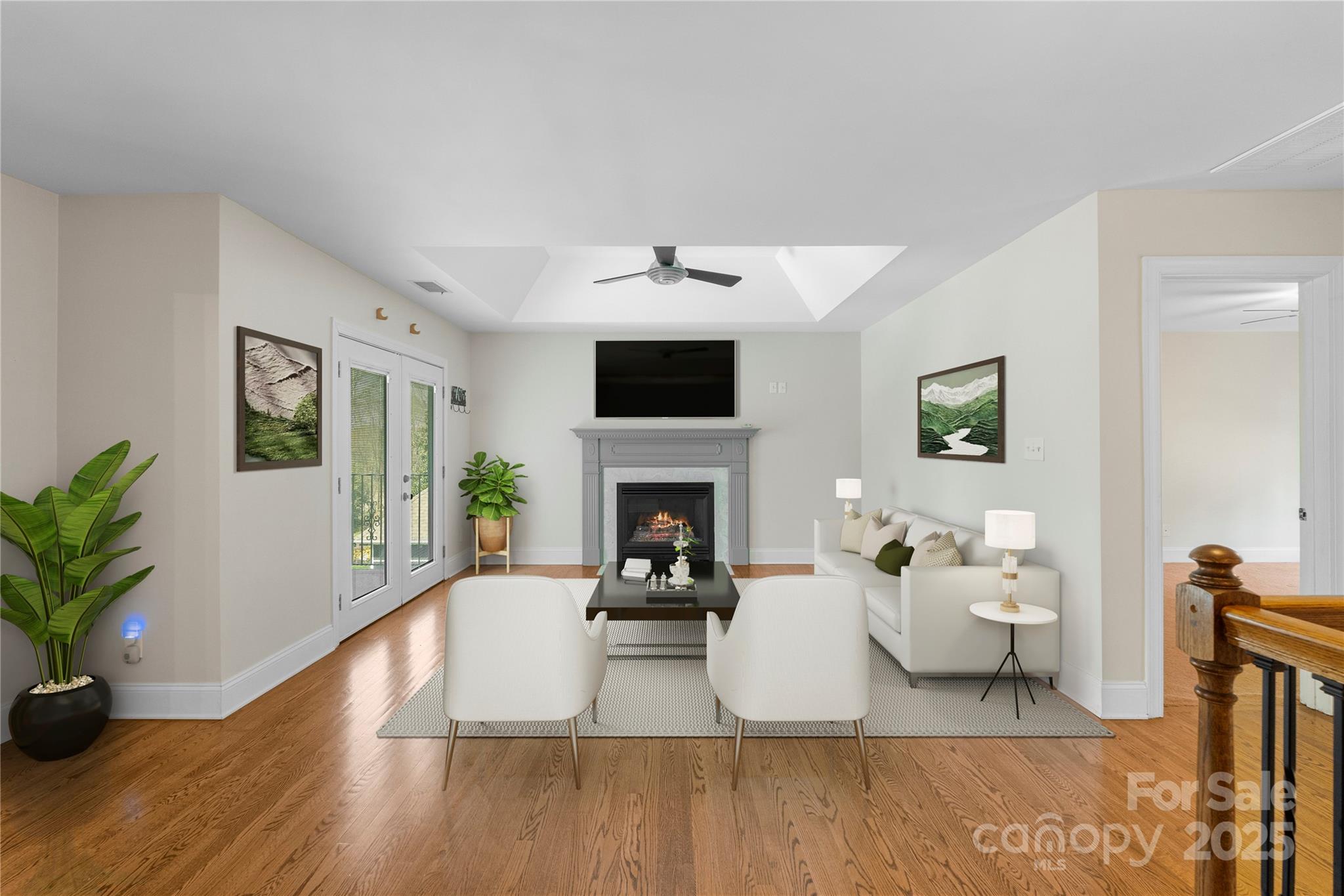 2042 Caernarfon Lane