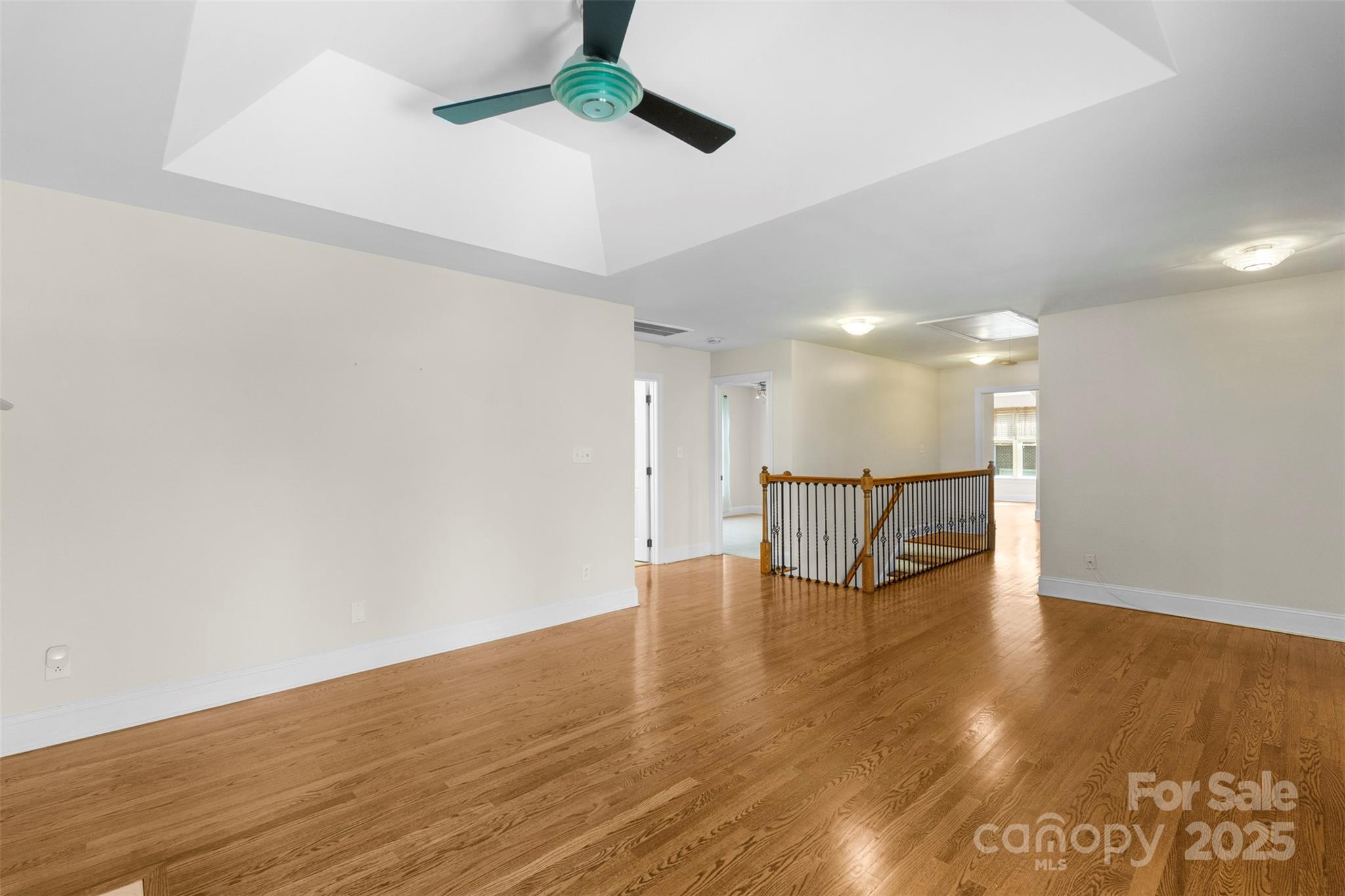 2042 Caernarfon Lane