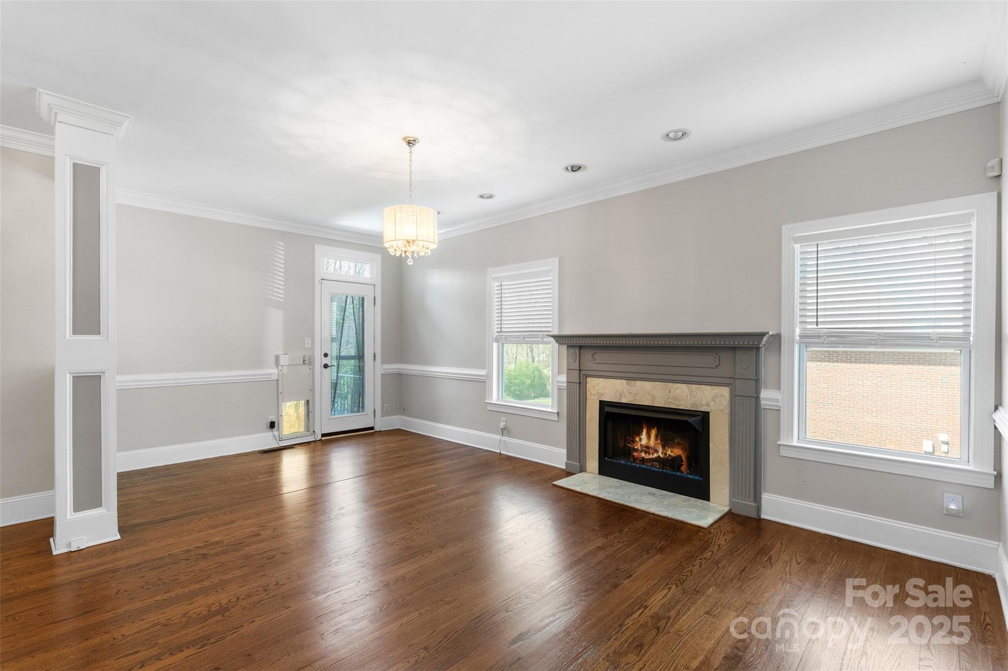 2042 Caernarfon Lane