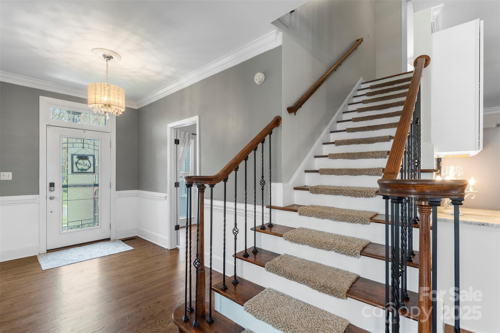 2042 Caernarfon Lane