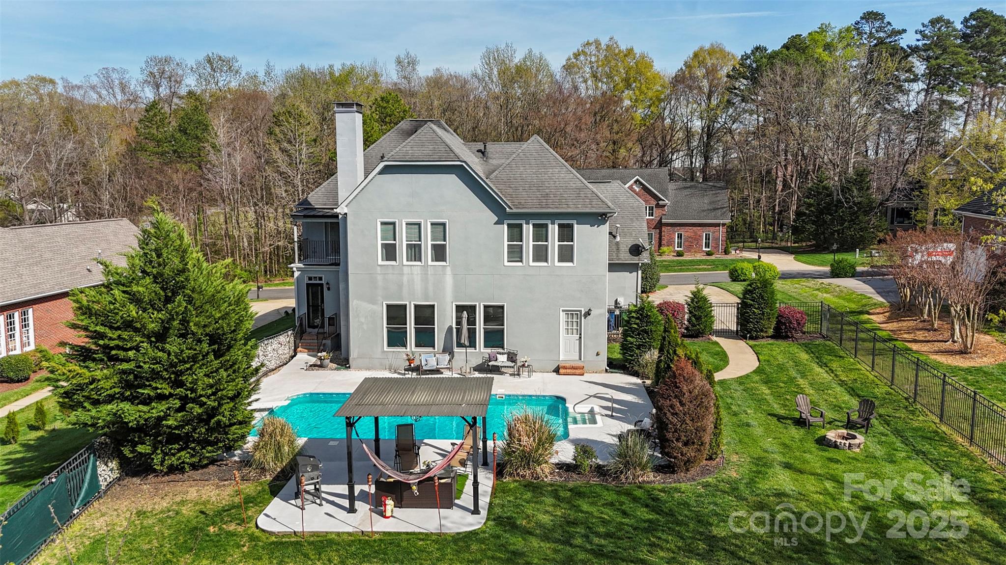 2042 Caernarfon Lane