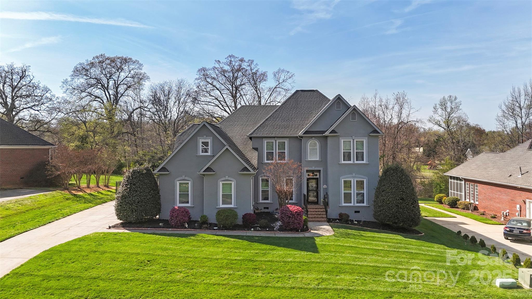 2042 Caernarfon Lane