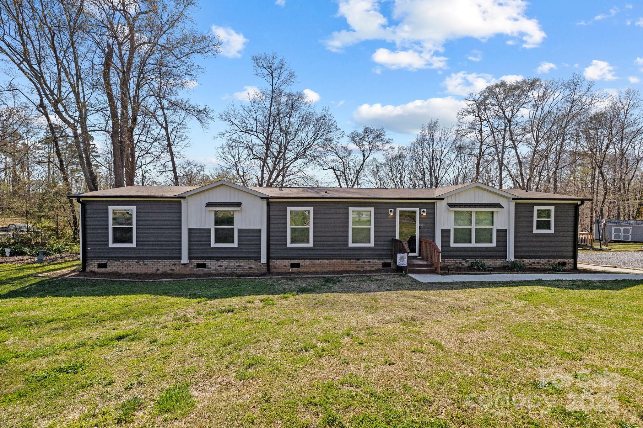119 Old Hearth Road