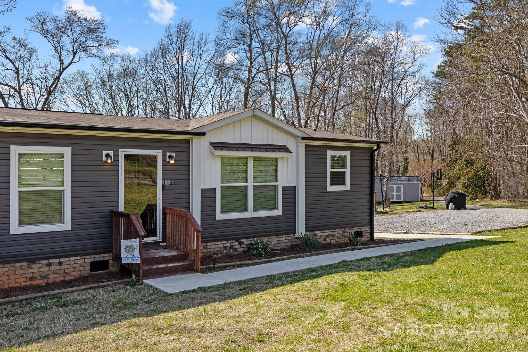119 Old Hearth Road