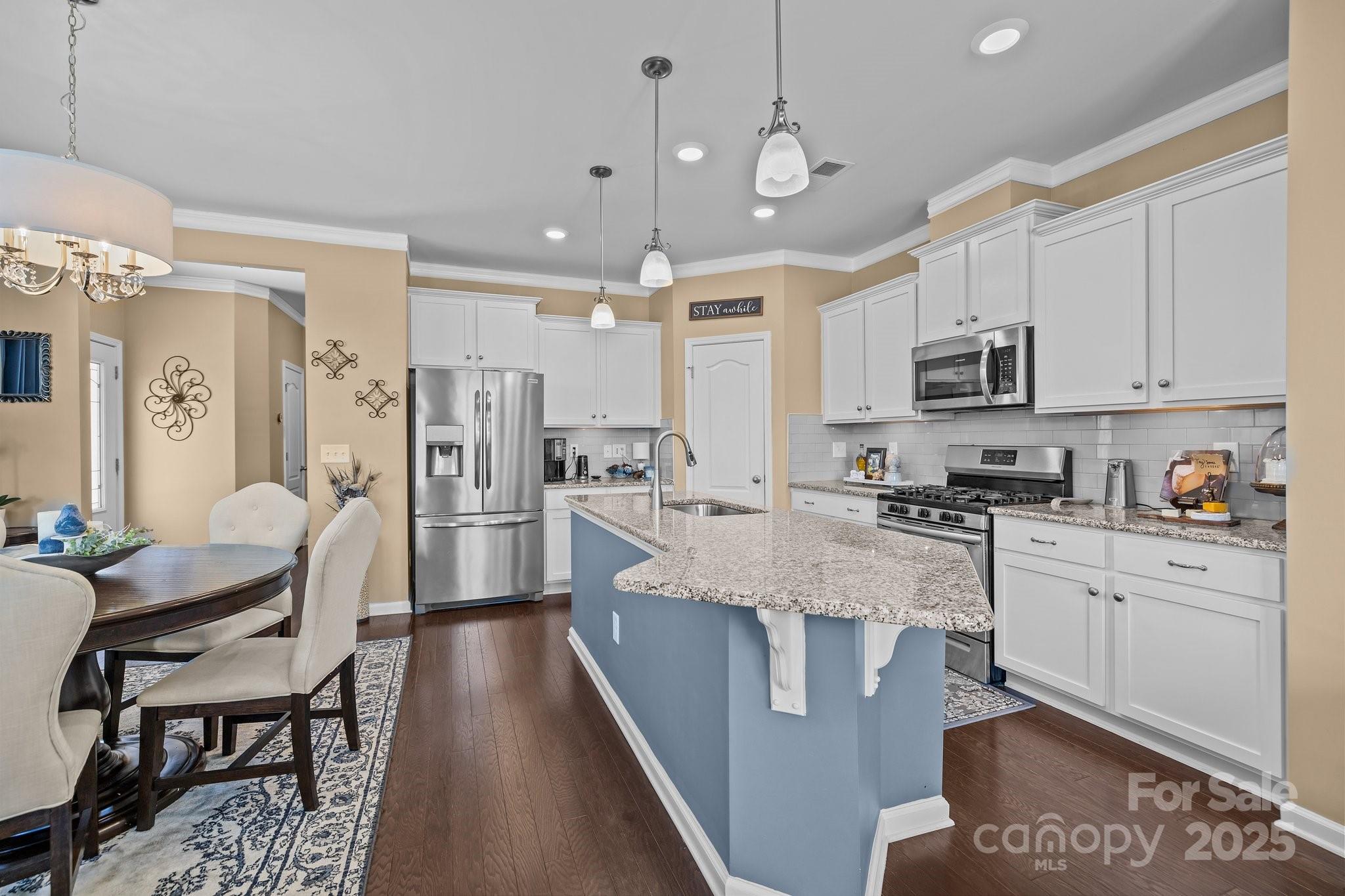 8145 English Clover Lane