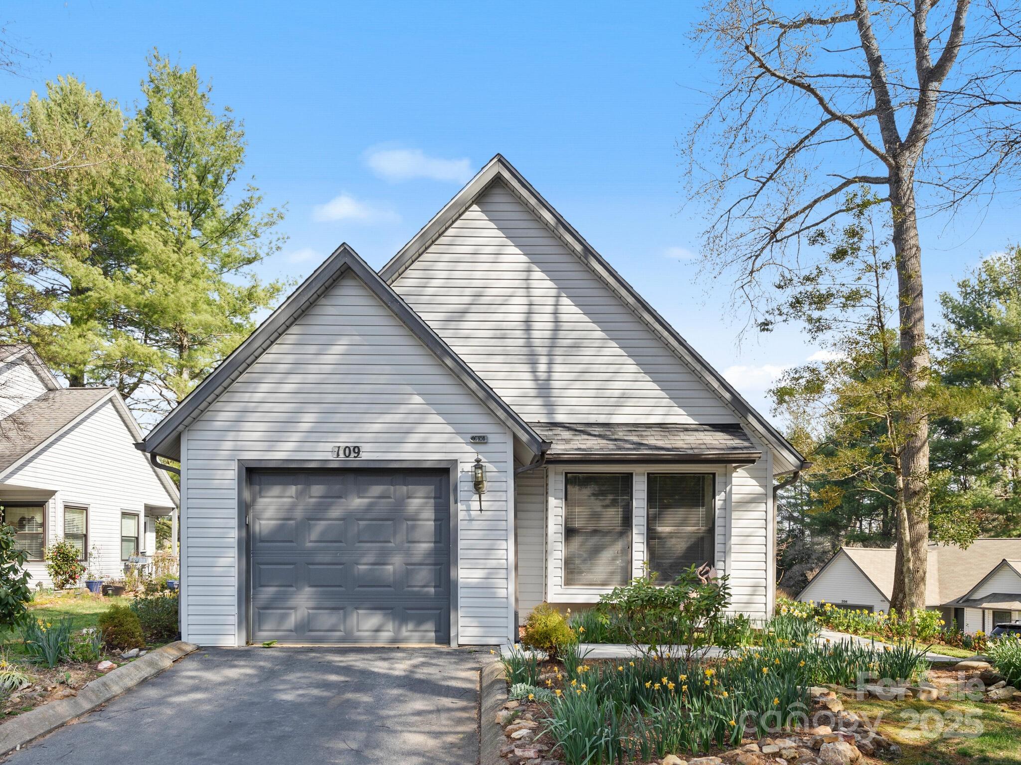 109 Cimarron Drive