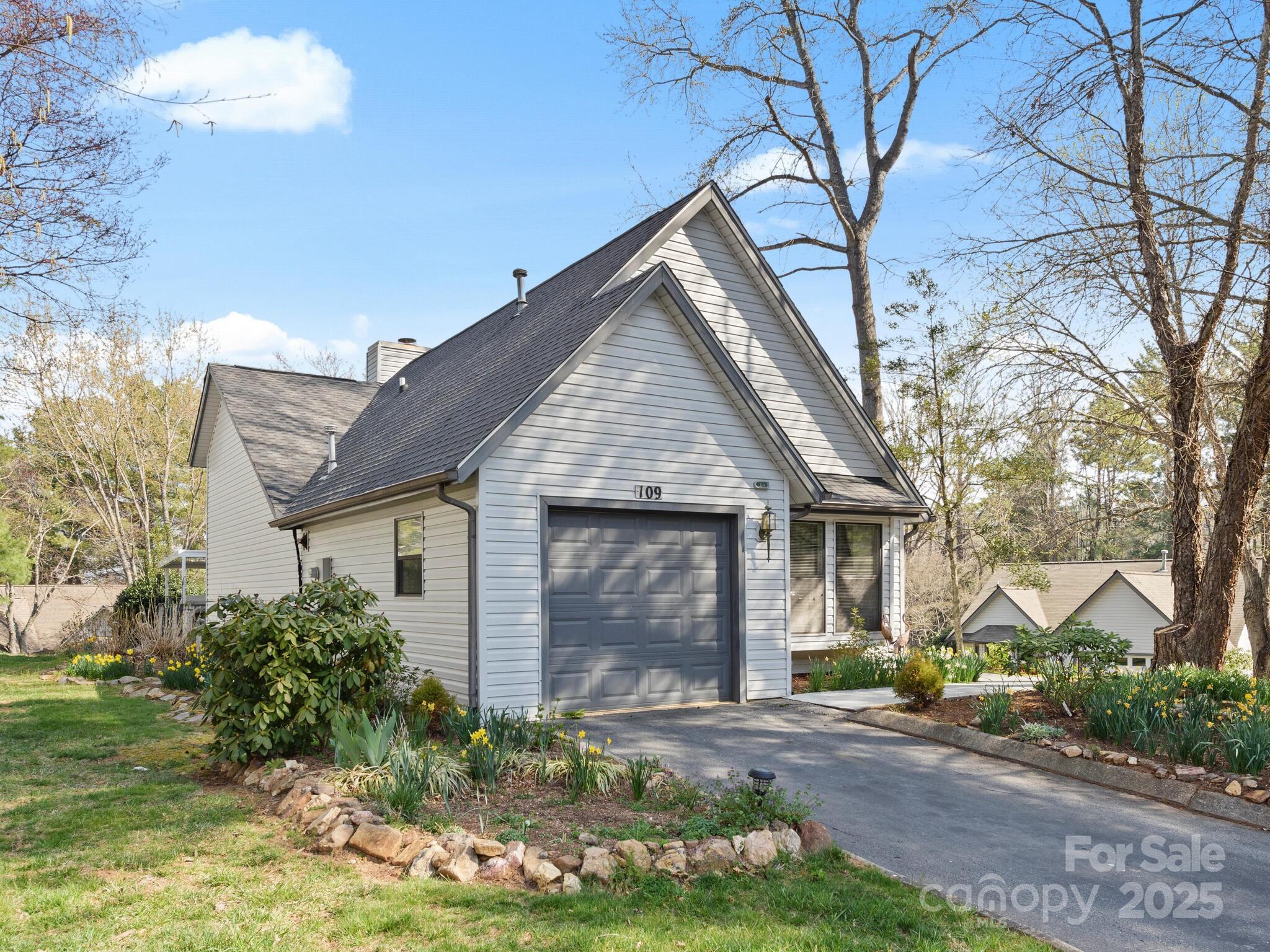 109 Cimarron Drive