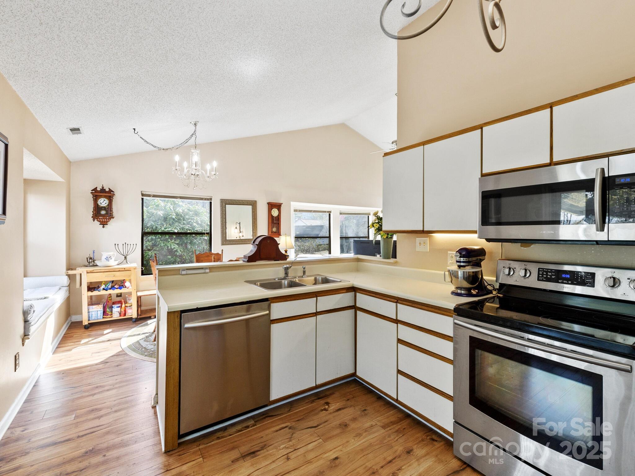109 Cimarron Drive