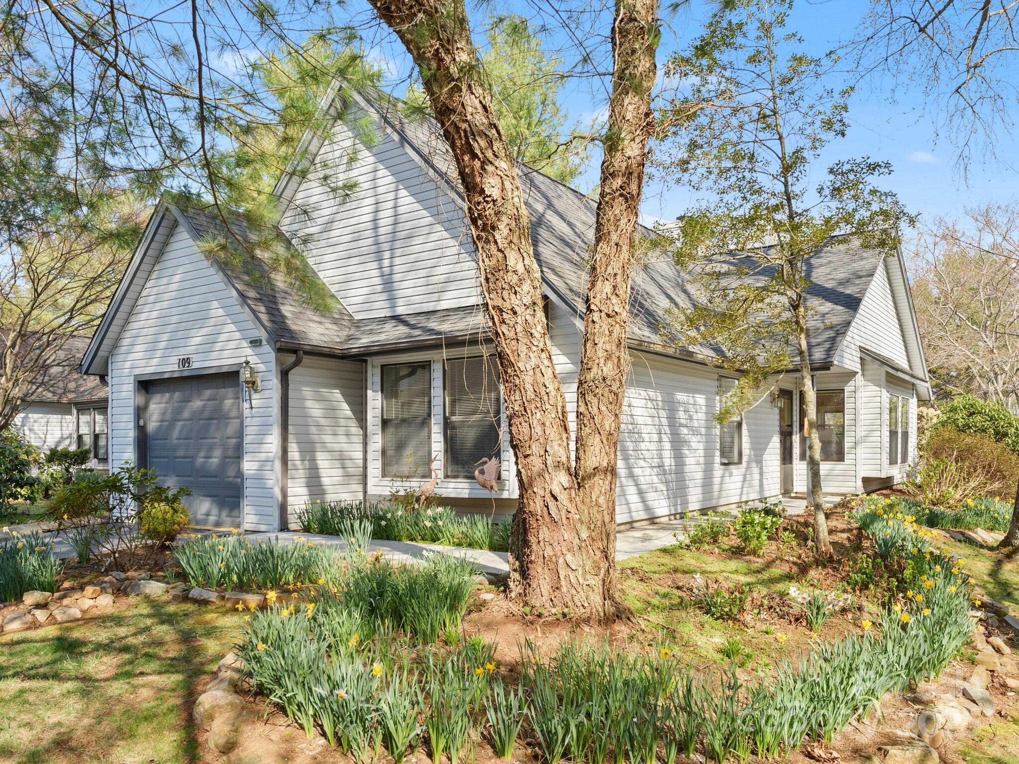 109 Cimarron Drive