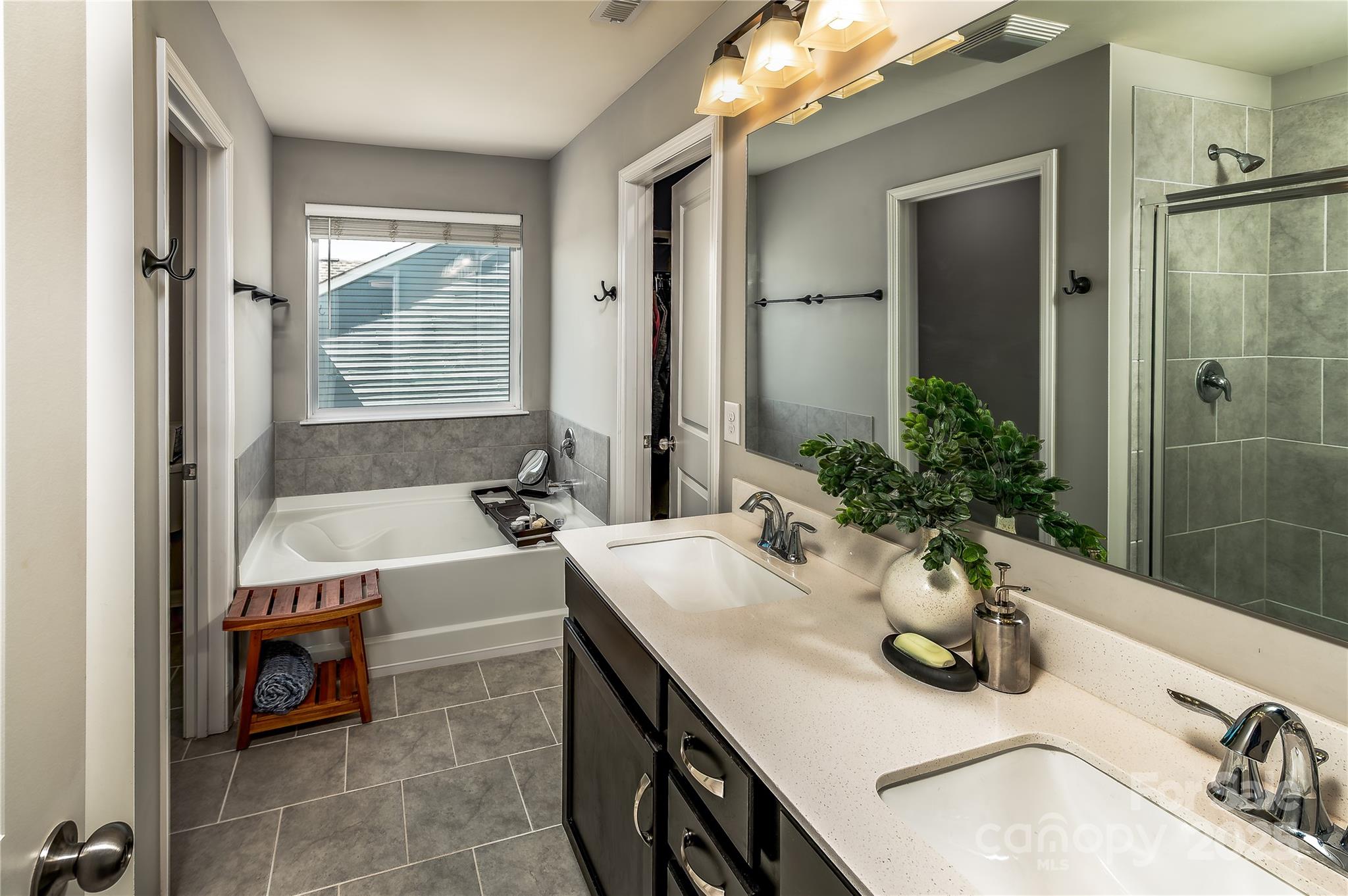 1090 River Haven Avenue SW Unit: 61