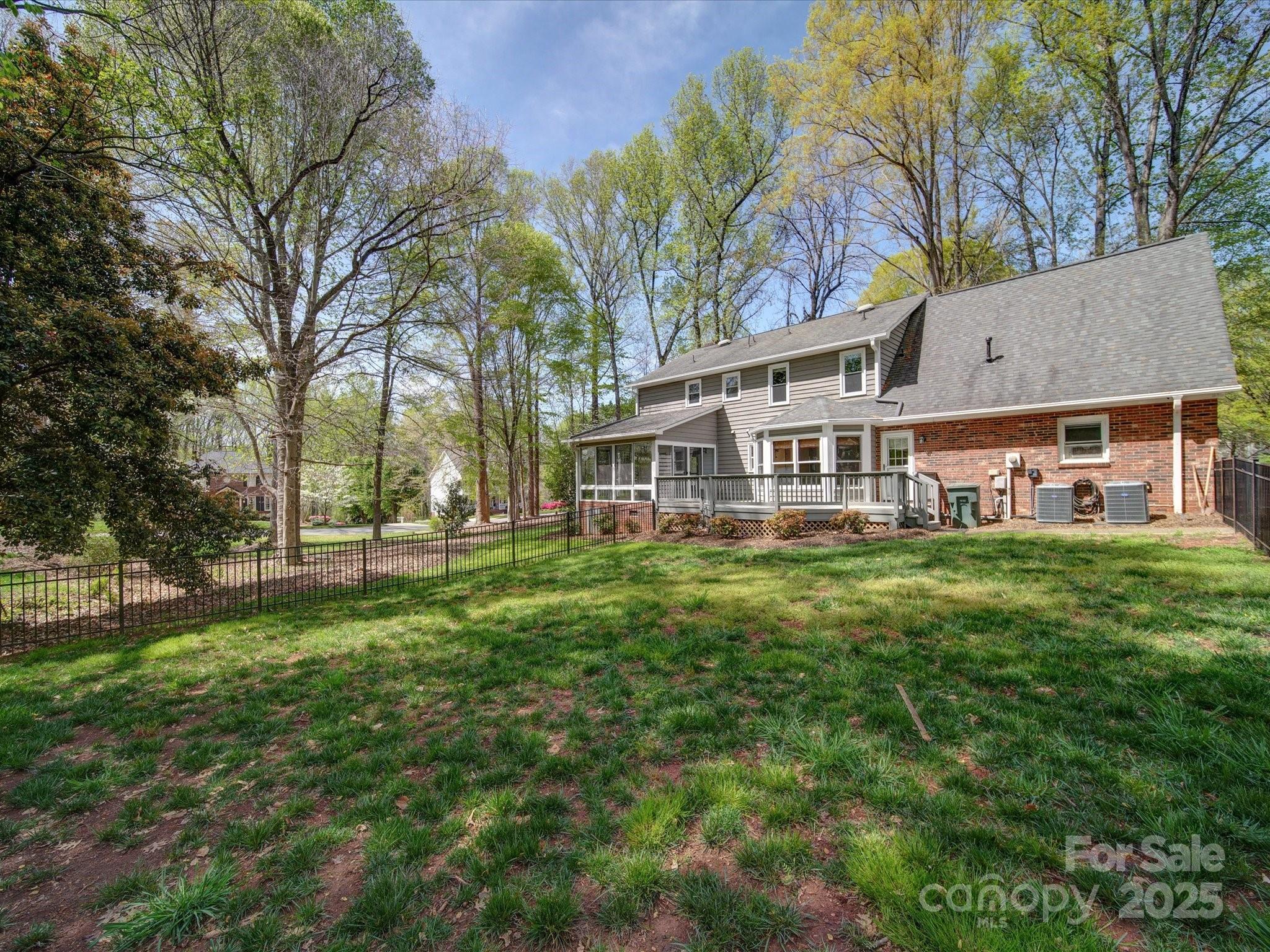 940 Brittany Court Unit: 23