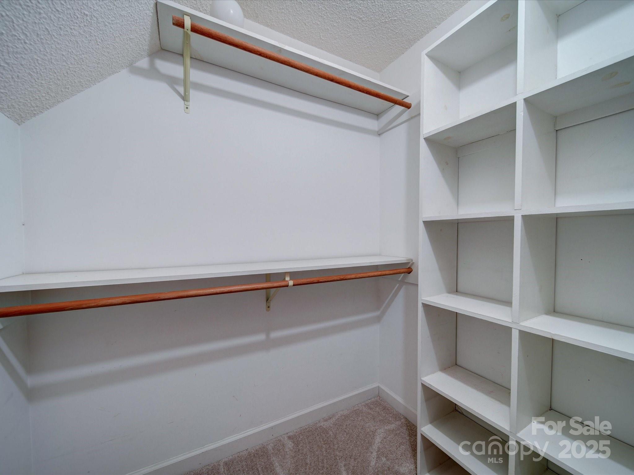 940 Brittany Court Unit: 23