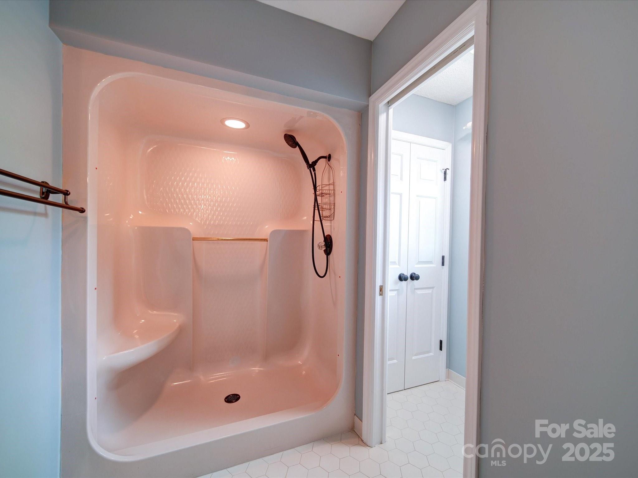 940 Brittany Court Unit: 23