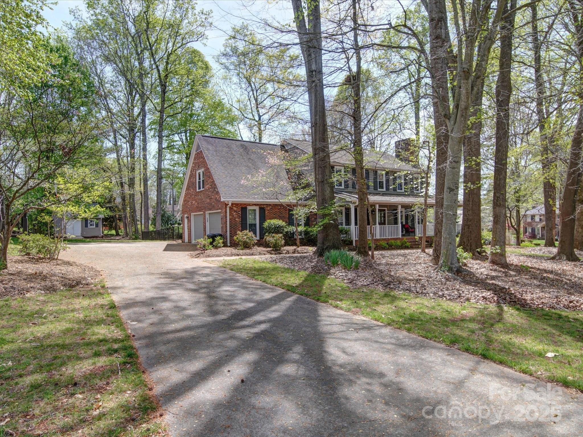 940 Brittany Court Unit: 23