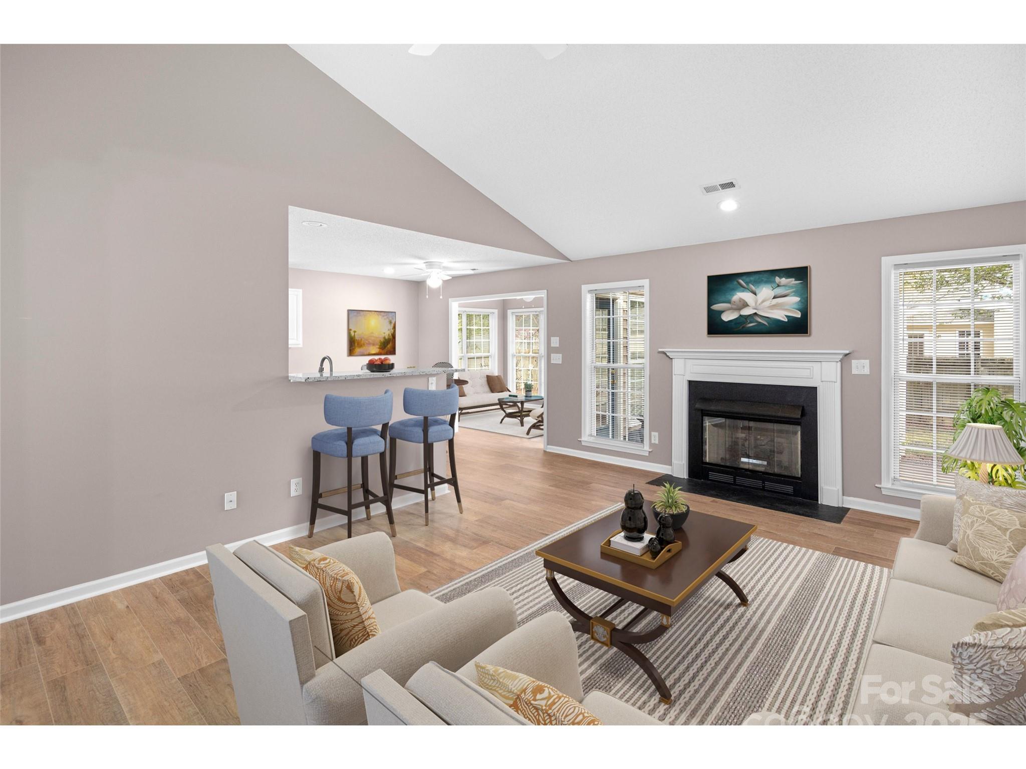 135 S Sunberry Trail