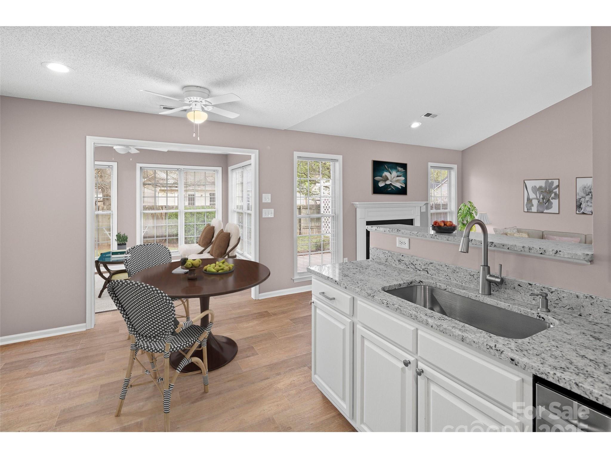 135 S Sunberry Trail