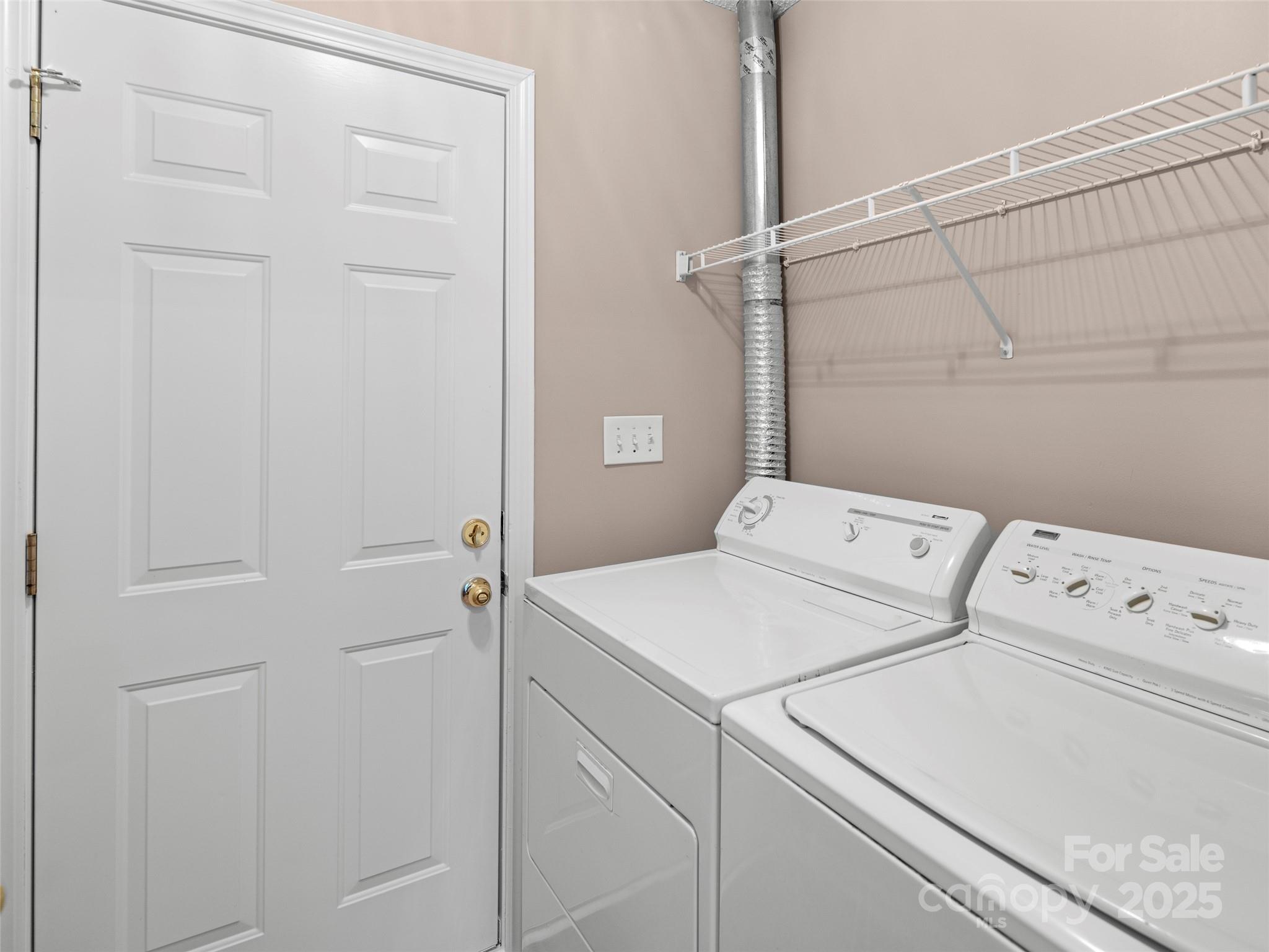 135 S Sunberry Trail