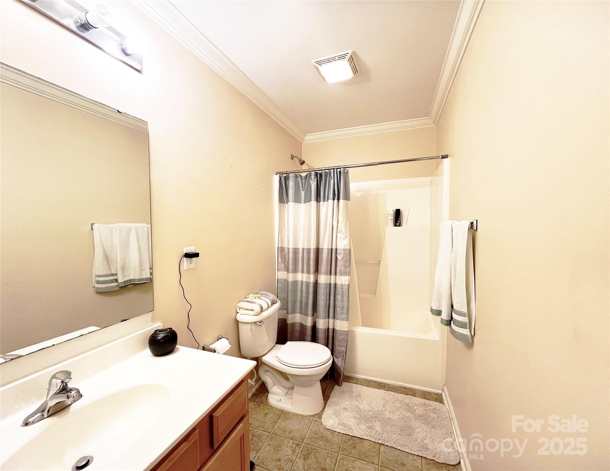 7928 Ponderosa Pine Lane