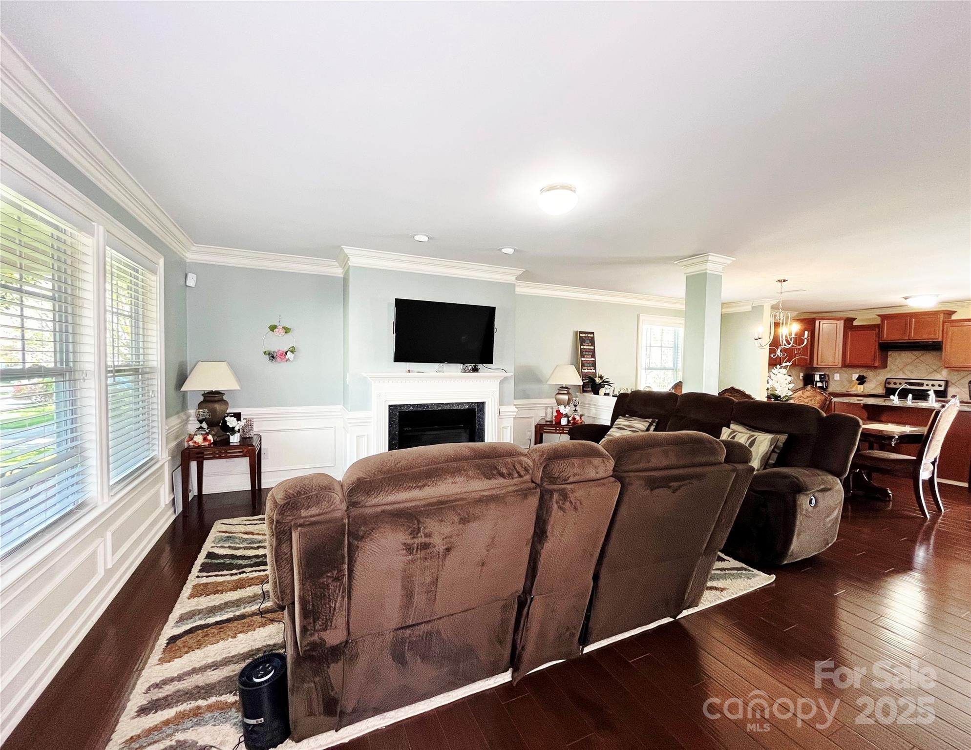 7928 Ponderosa Pine Lane