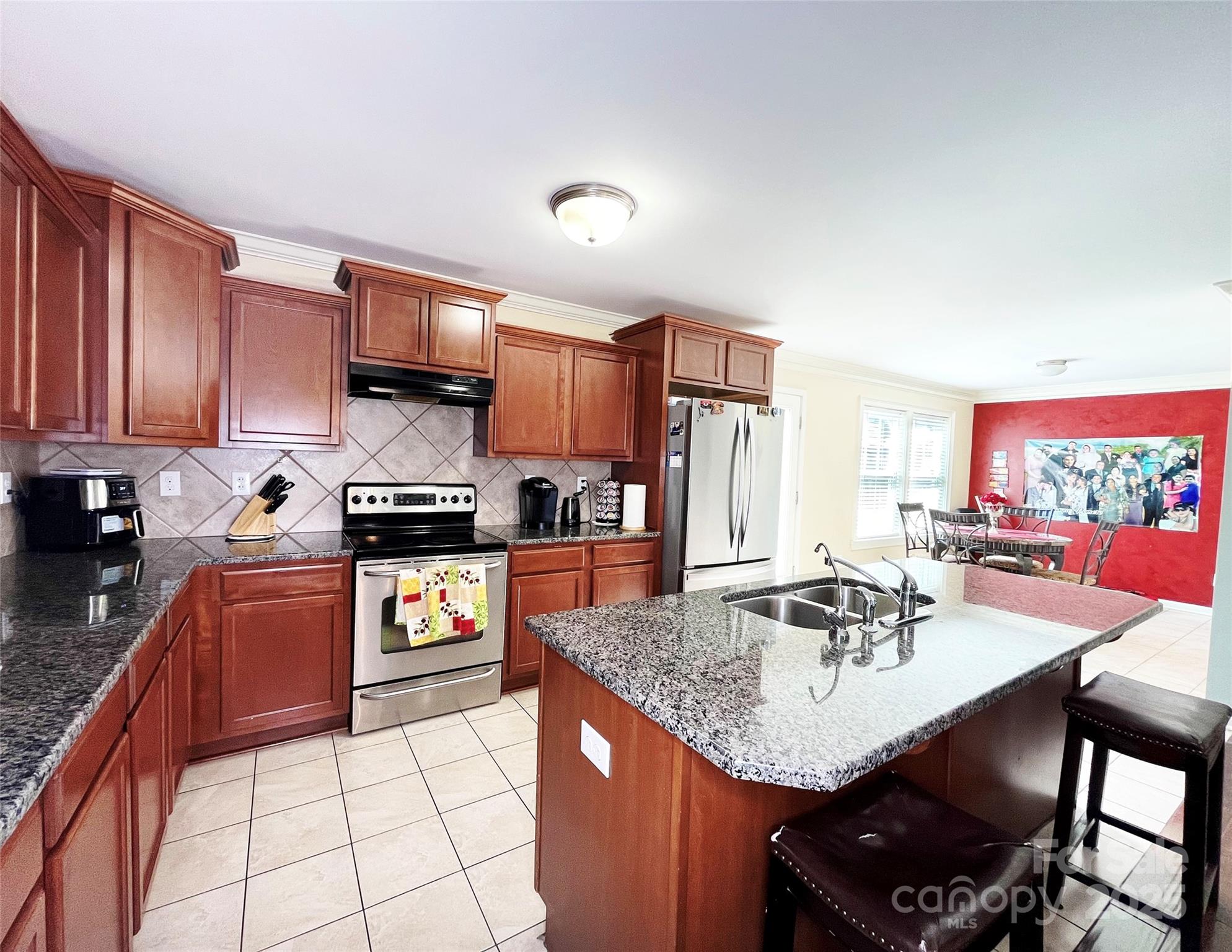 7928 Ponderosa Pine Lane