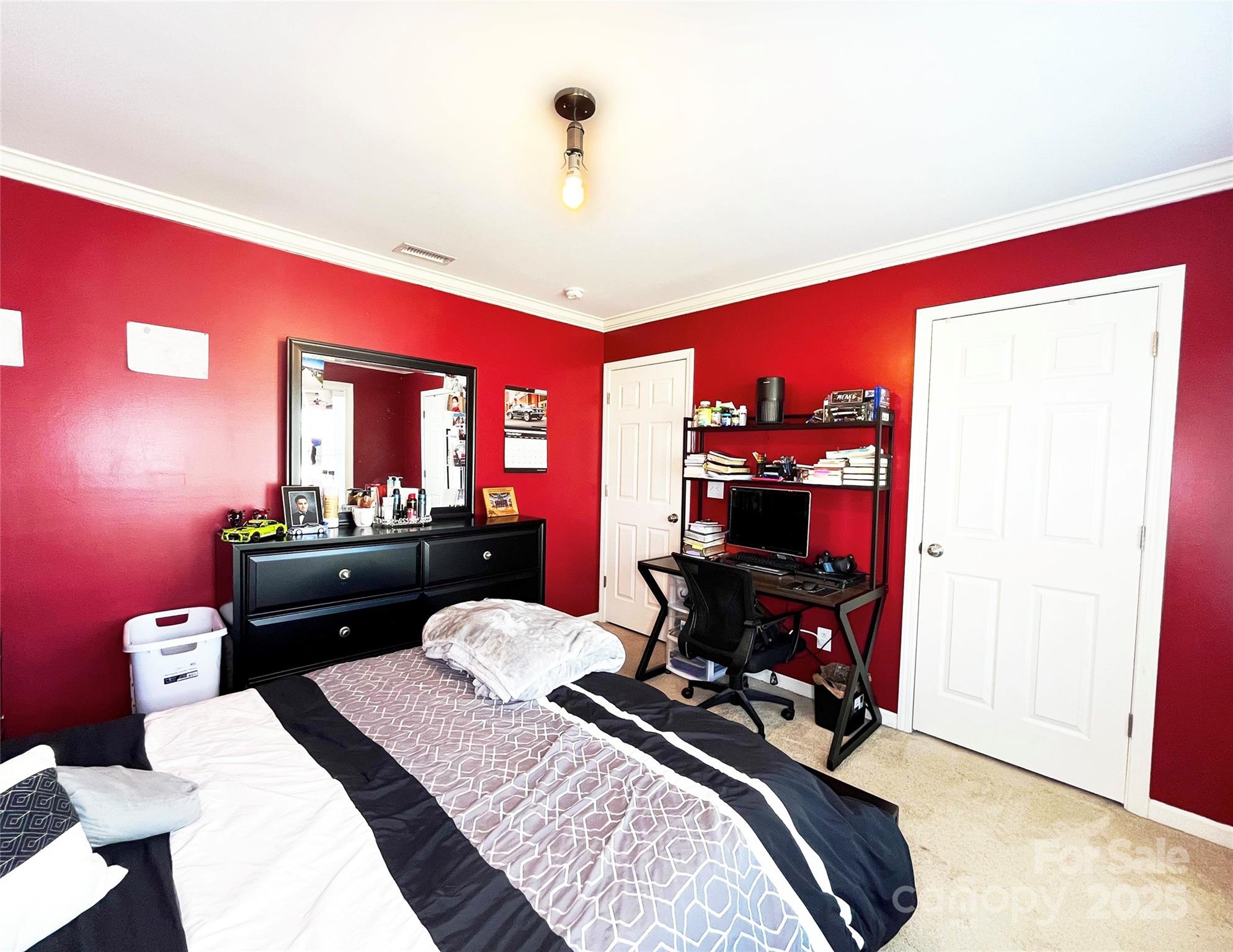 7928 Ponderosa Pine Lane