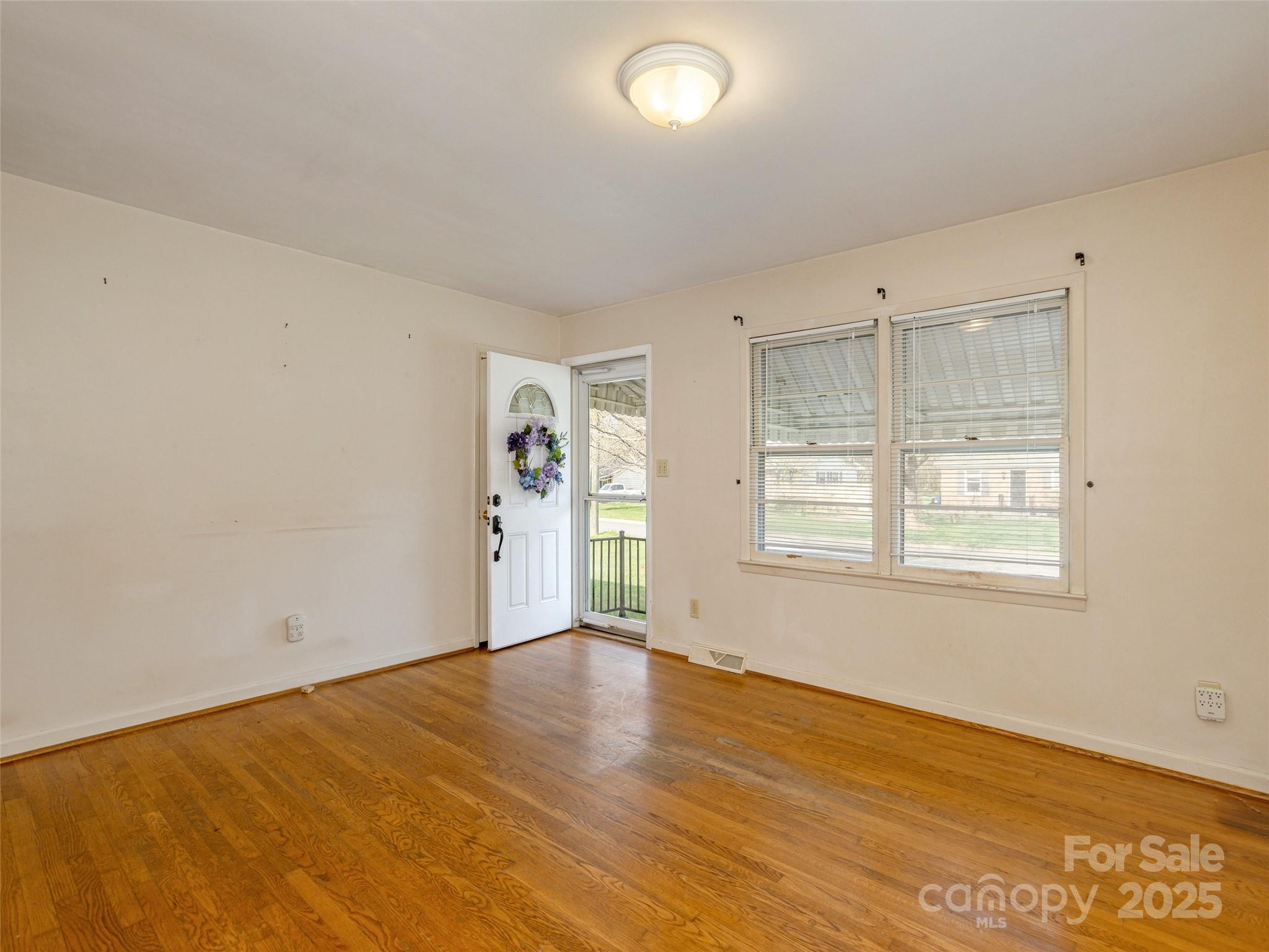 12 Birchwood Lane