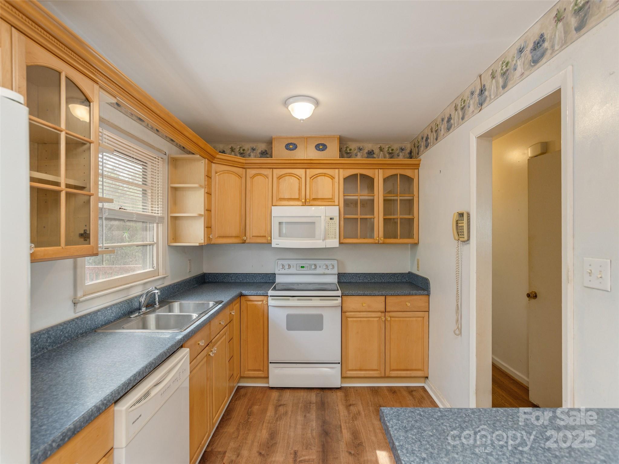 12 Birchwood Lane