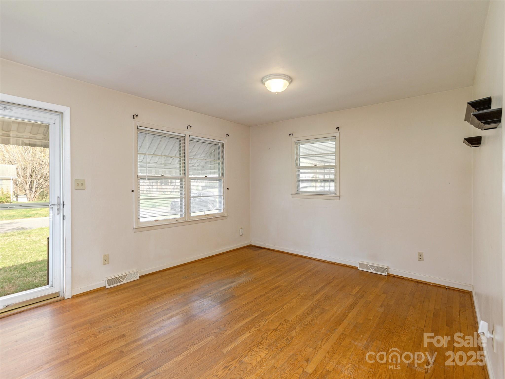 12 Birchwood Lane