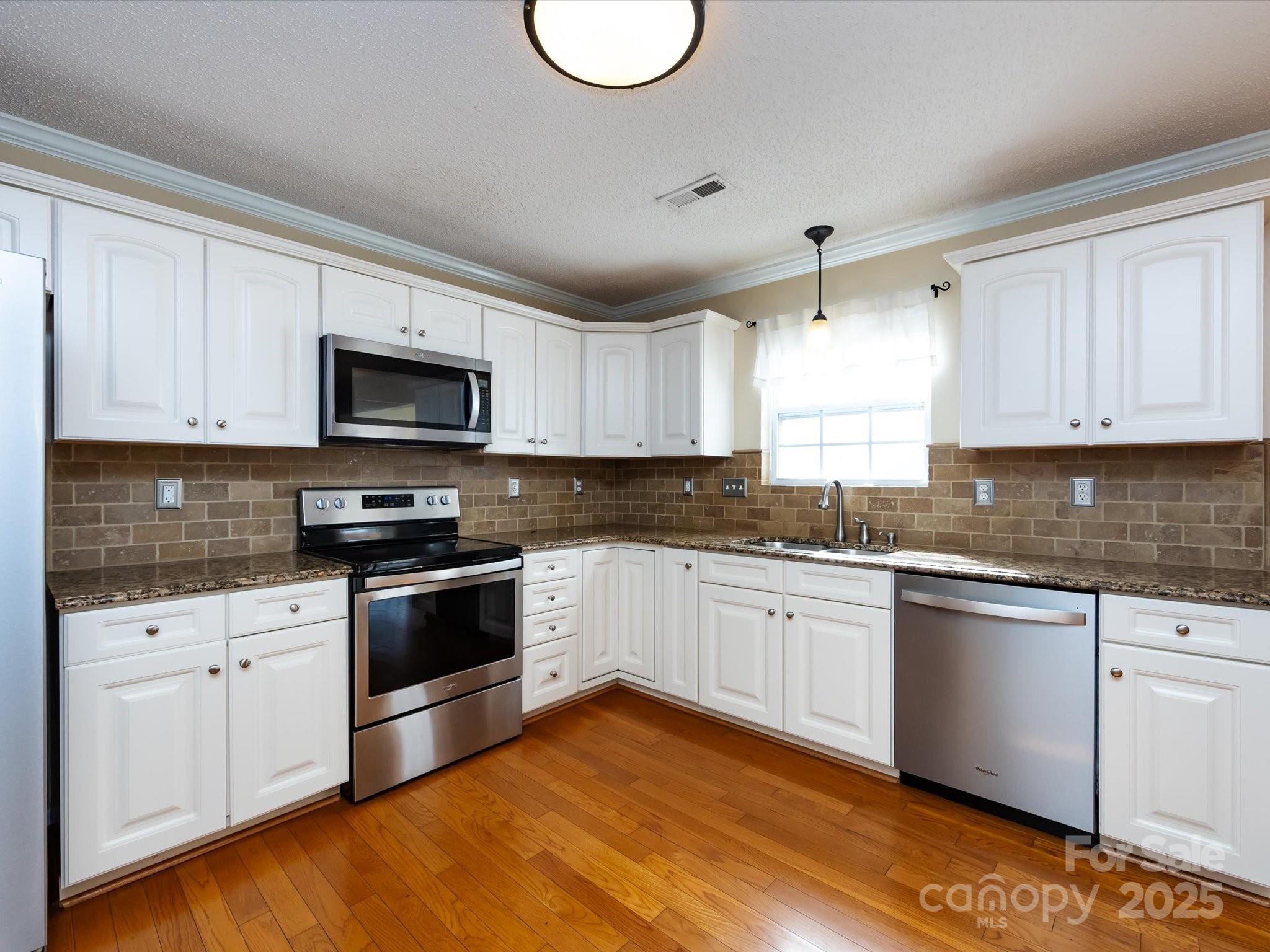 2316 Highland Park Drive