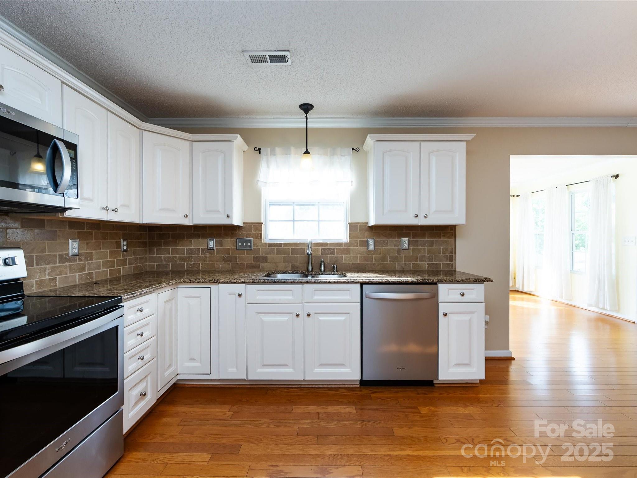 2316 Highland Park Drive