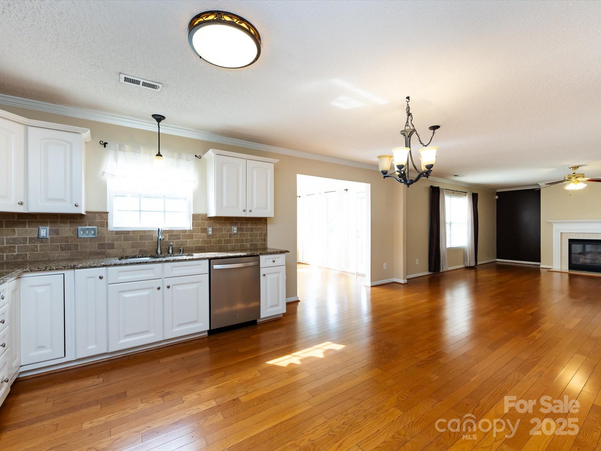 2316 Highland Park Drive