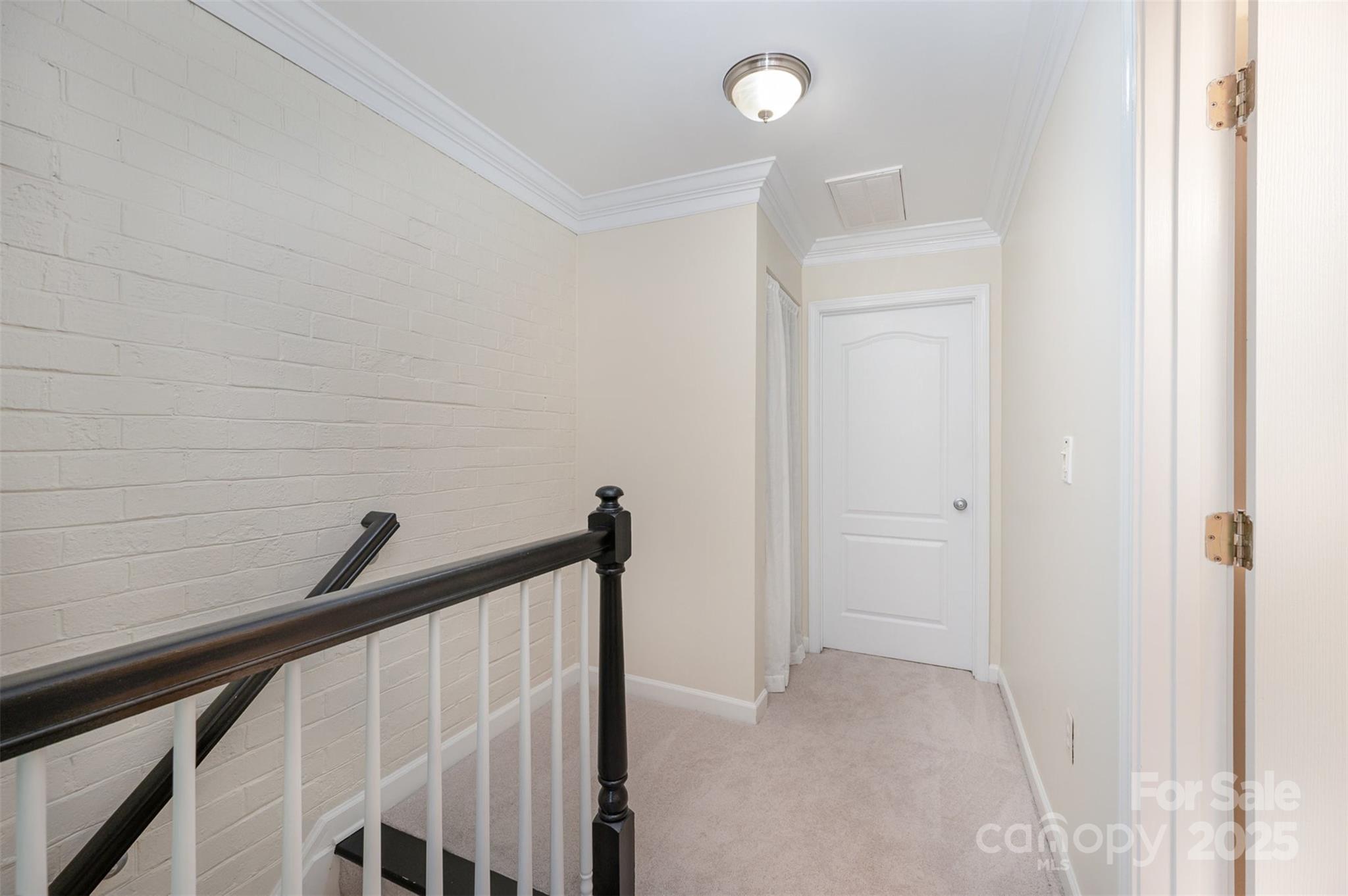 1218 Green Oaks Lane