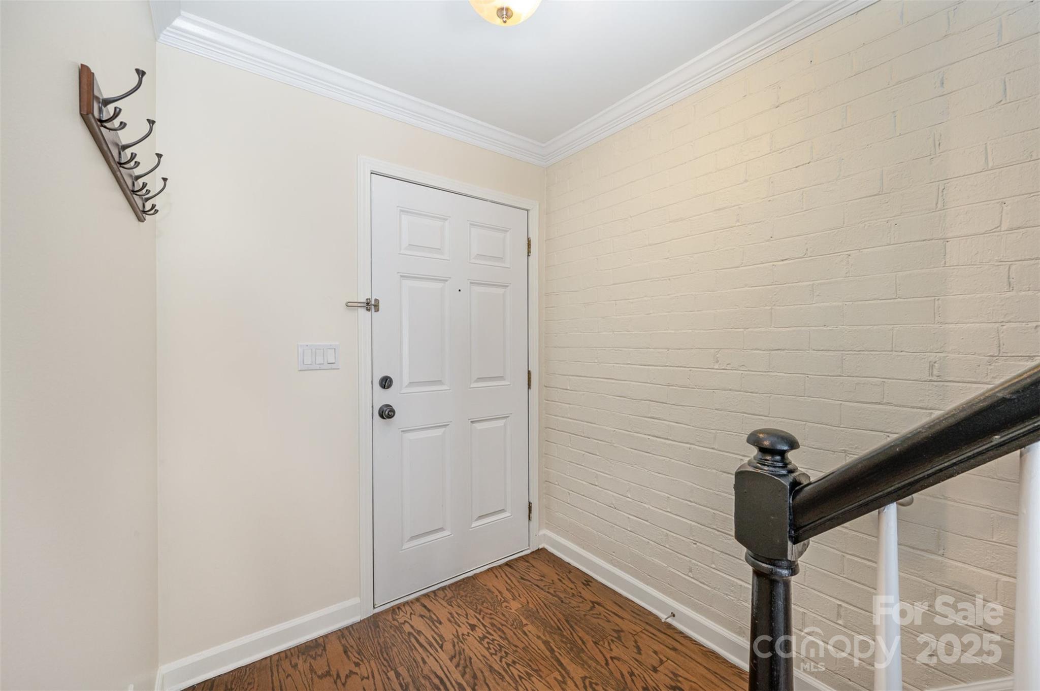 1218 Green Oaks Lane