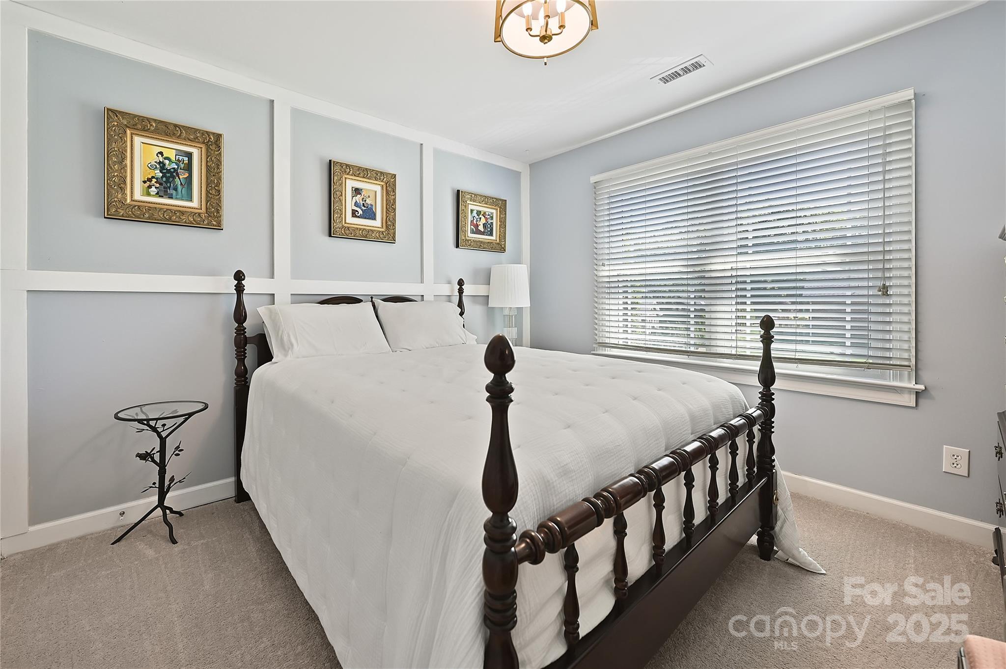 205 Commodore Court