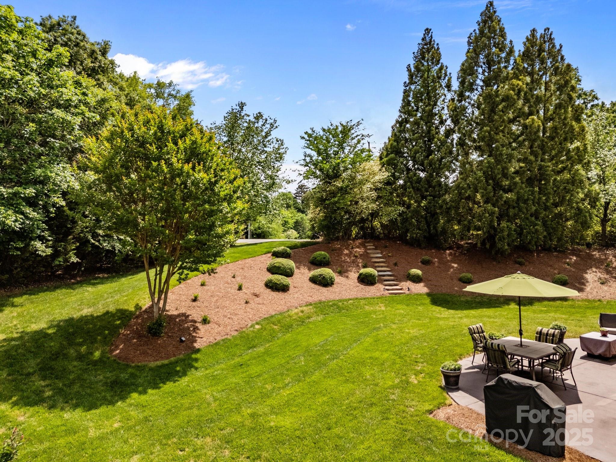 1900 Birchbrook Court