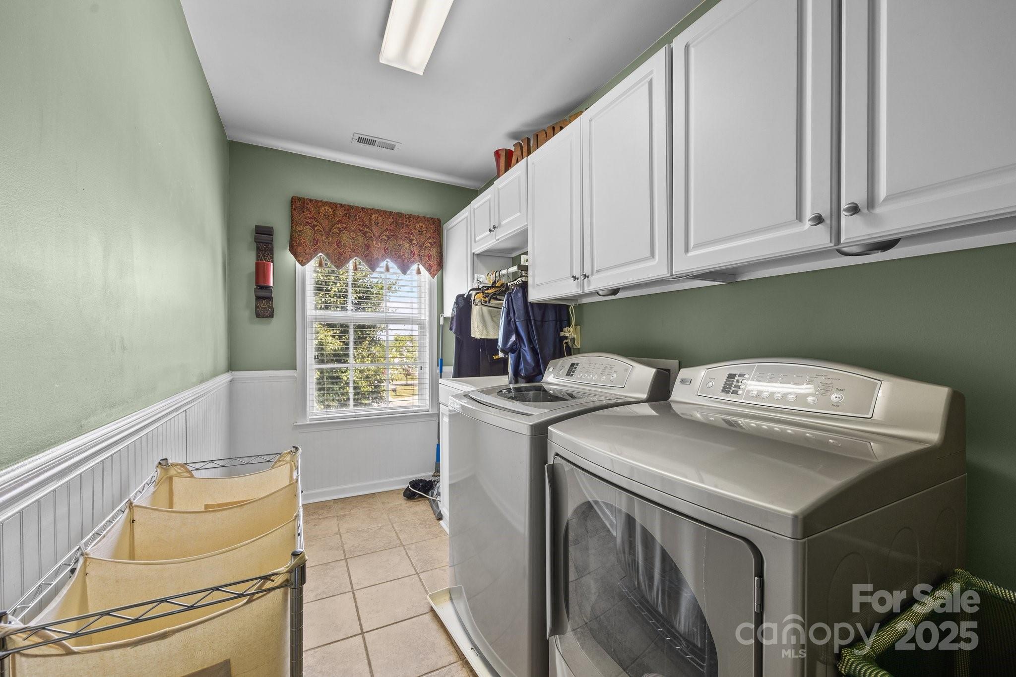 1900 Birchbrook Court