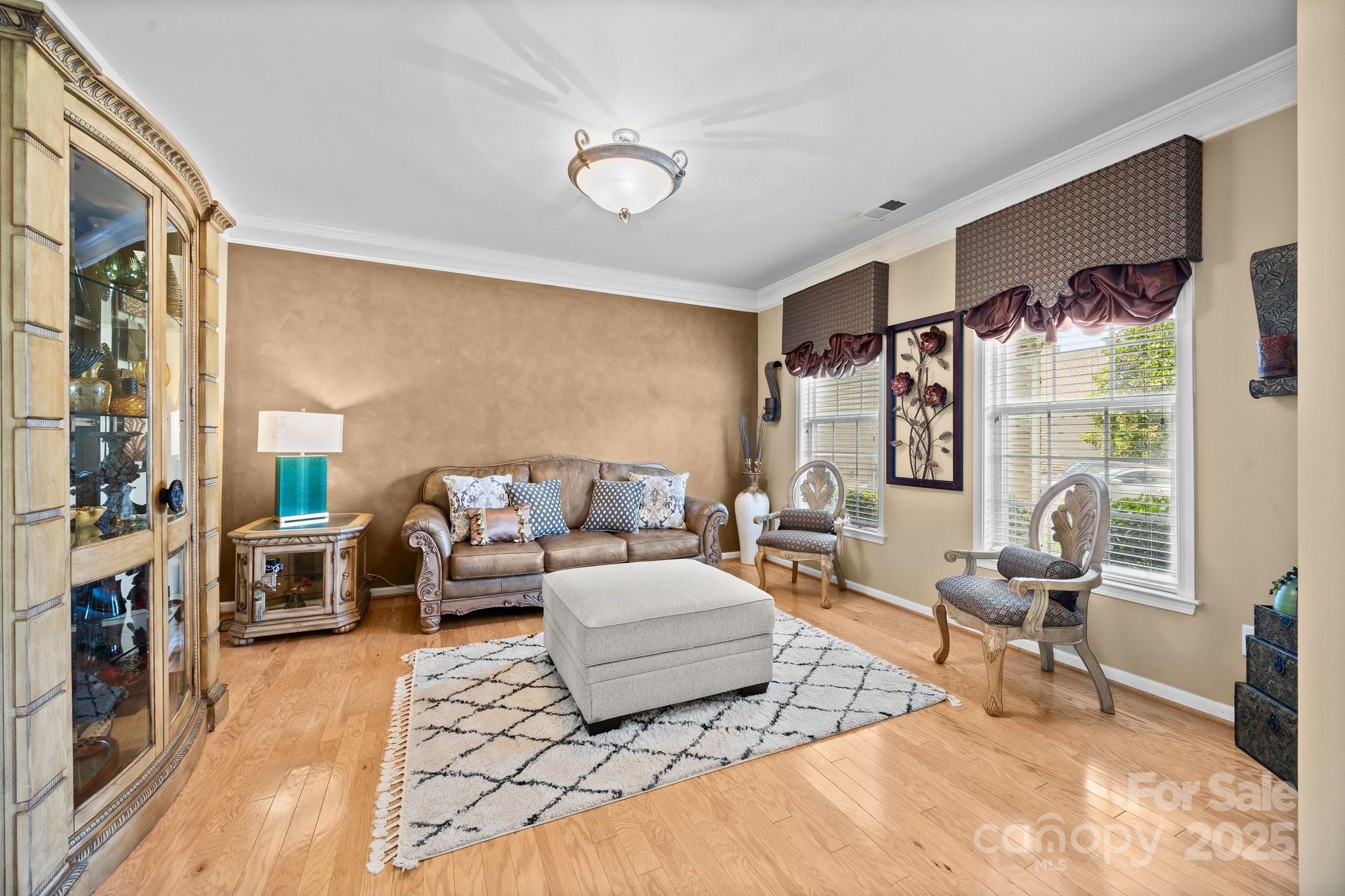 1900 Birchbrook Court