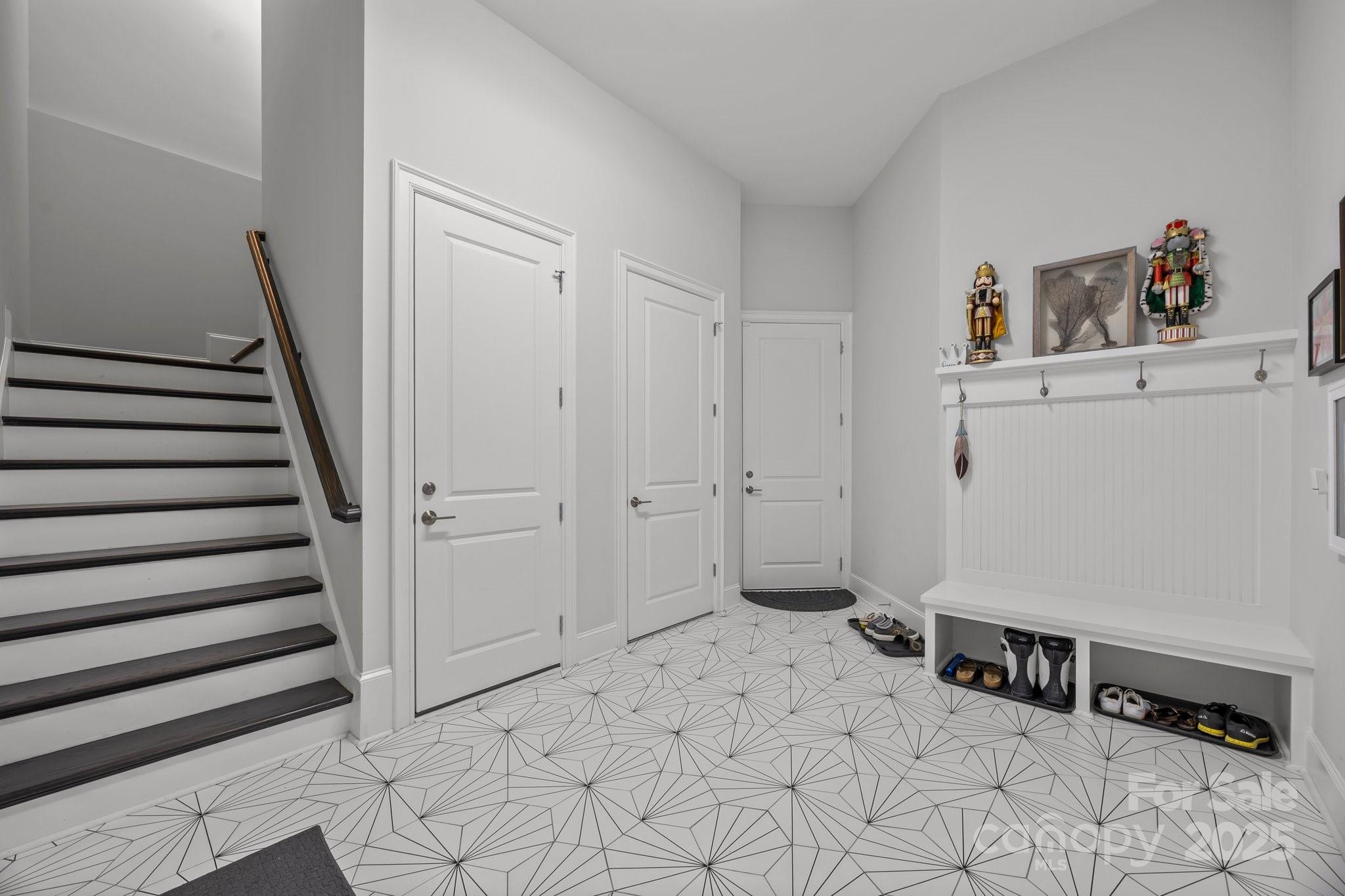 10170 Enclave Circle