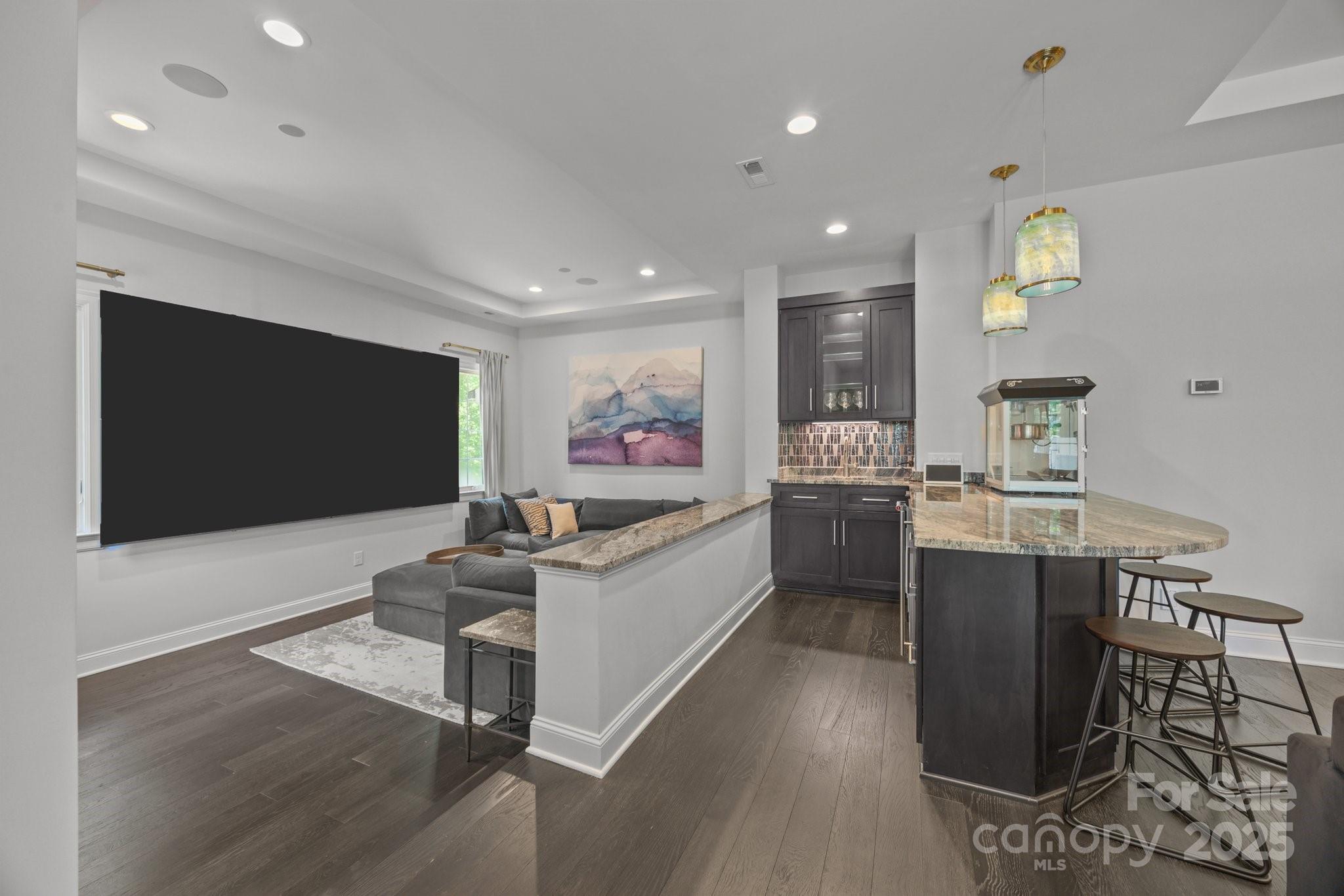 10170 Enclave Circle