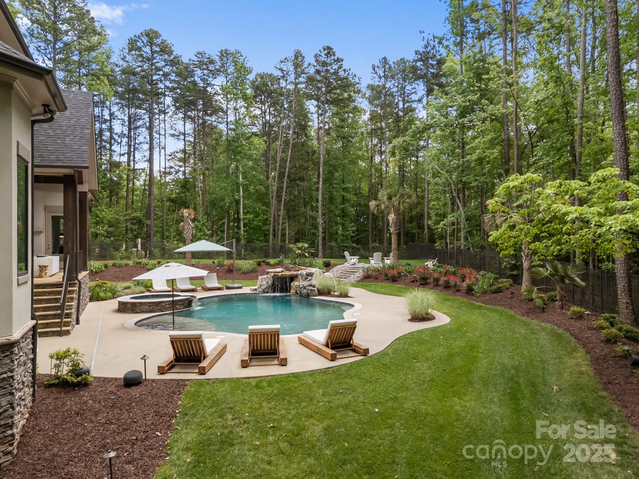 10170 Enclave Circle