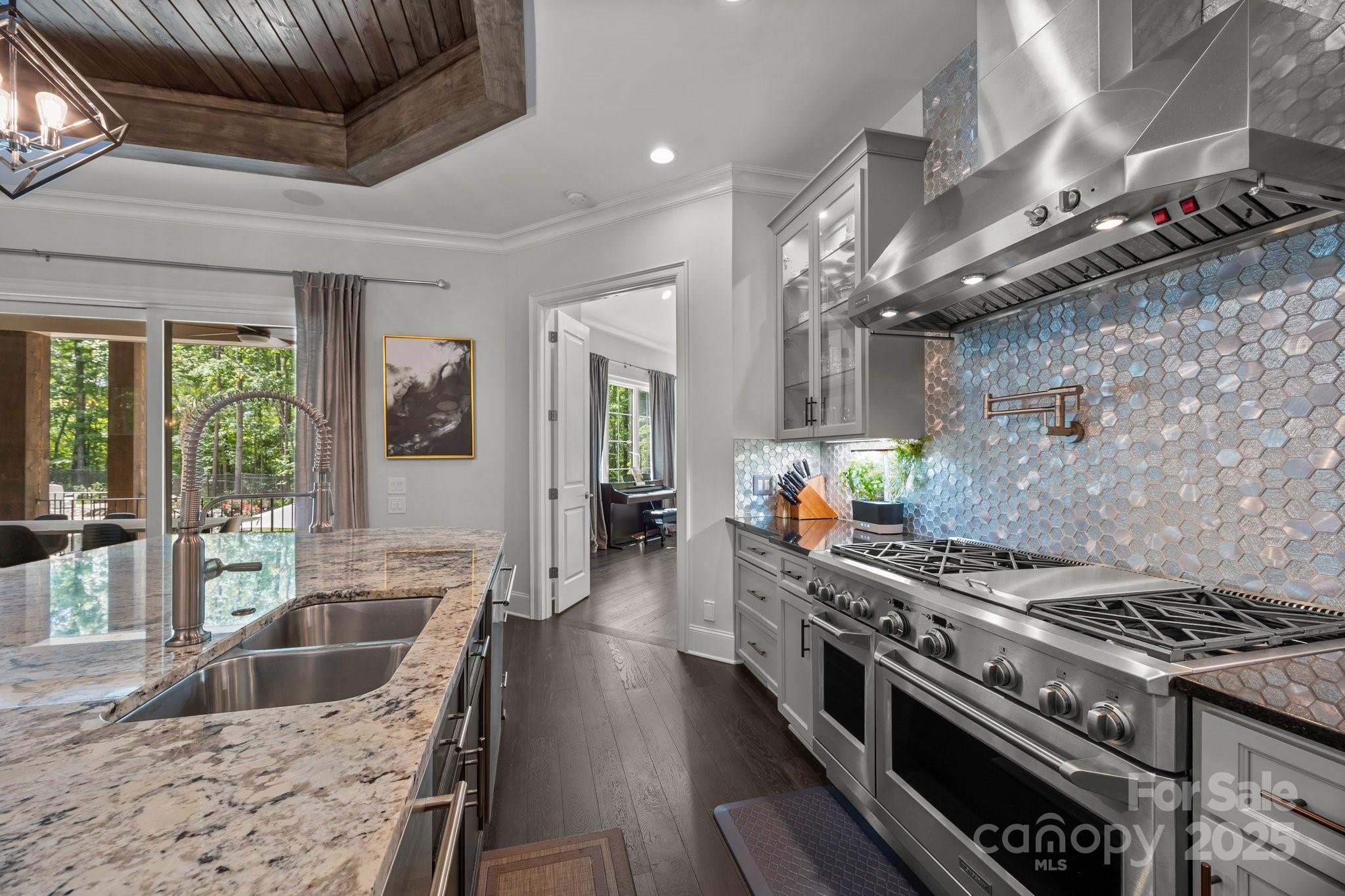 10170 Enclave Circle