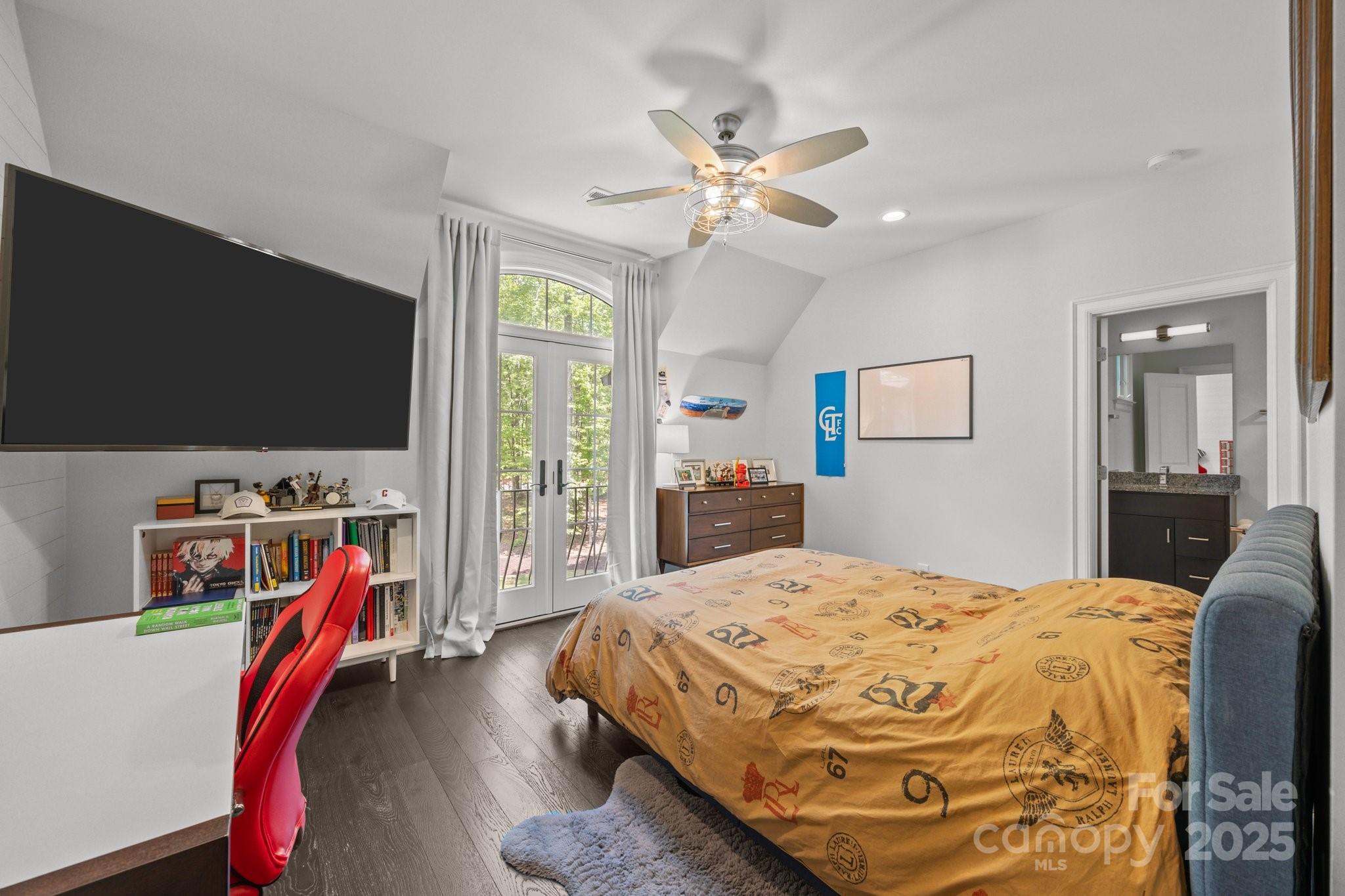 10170 Enclave Circle