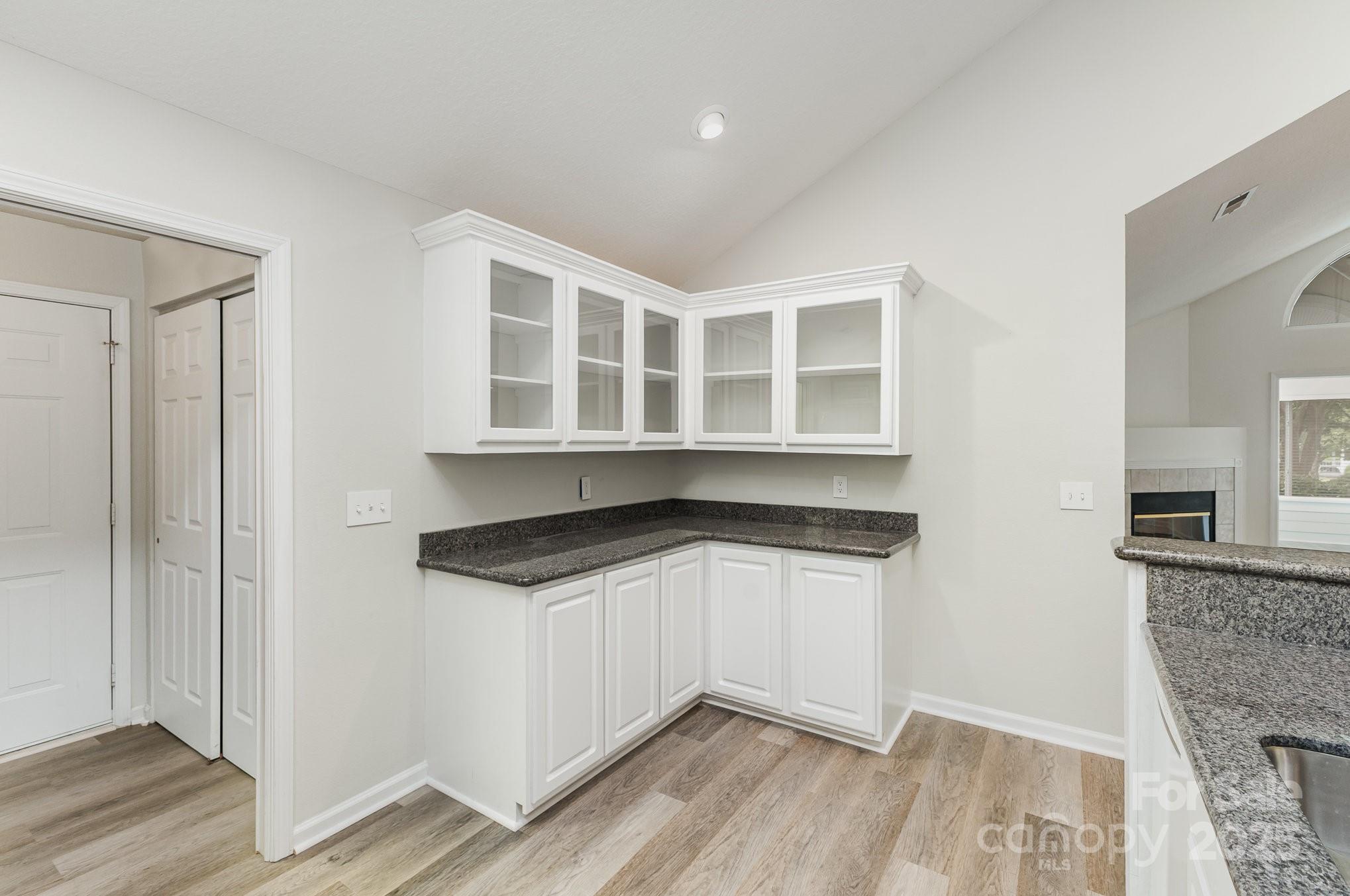9013 Trellis Pointe Boulevard