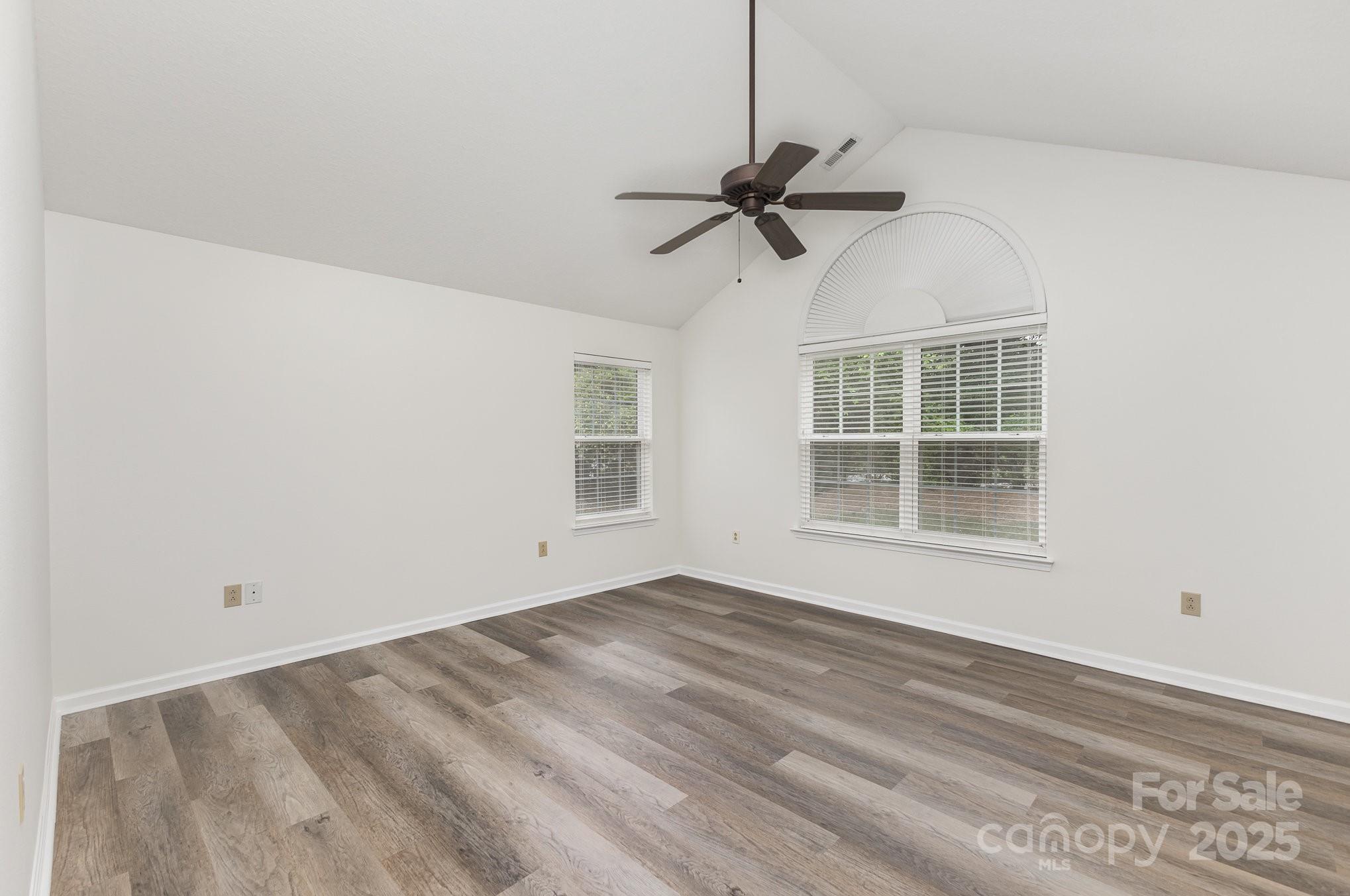 9013 Trellis Pointe Boulevard
