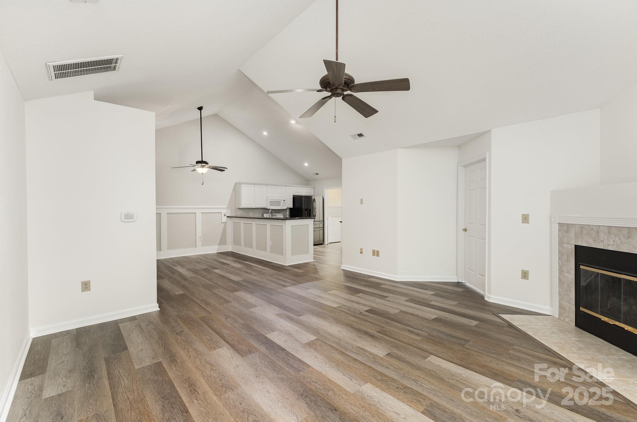 9013 Trellis Pointe Boulevard