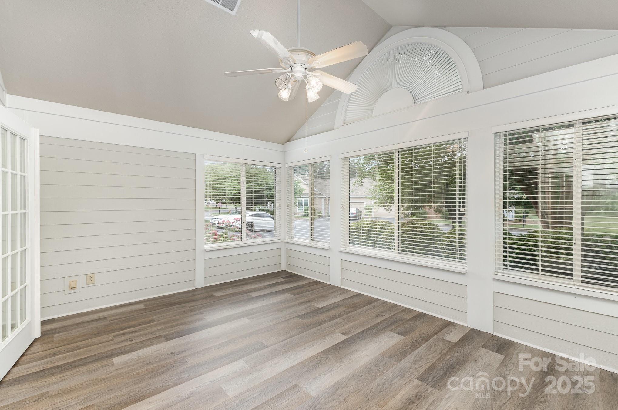 9013 Trellis Pointe Boulevard