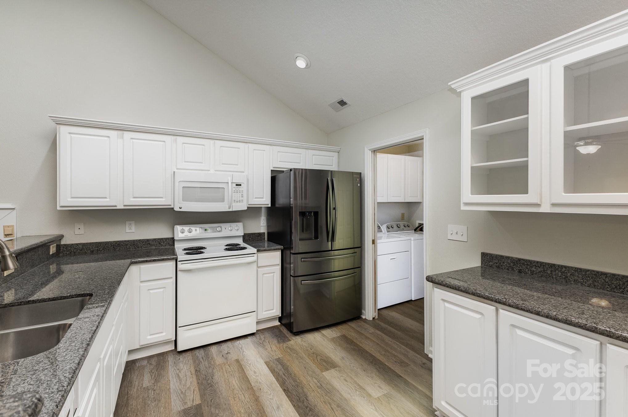 9013 Trellis Pointe Boulevard
