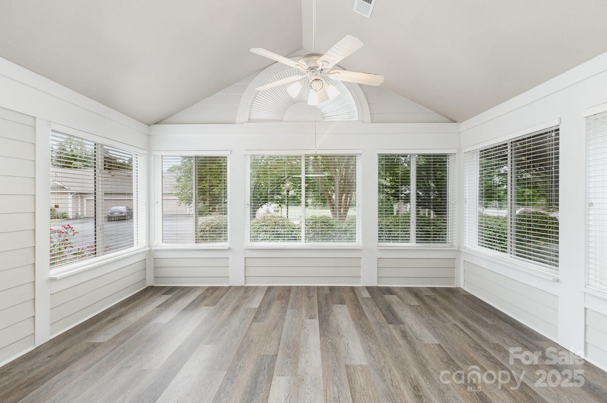 9013 Trellis Pointe Boulevard
