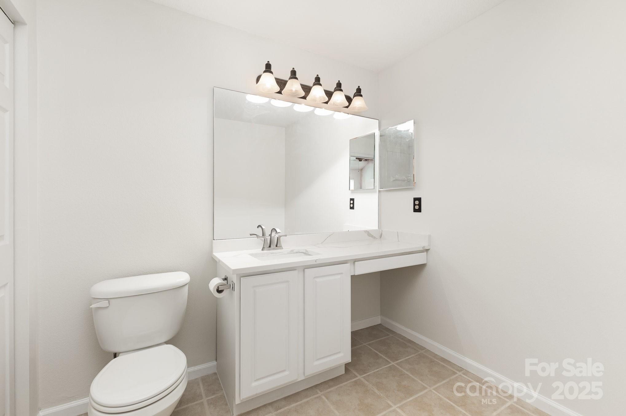 9013 Trellis Pointe Boulevard